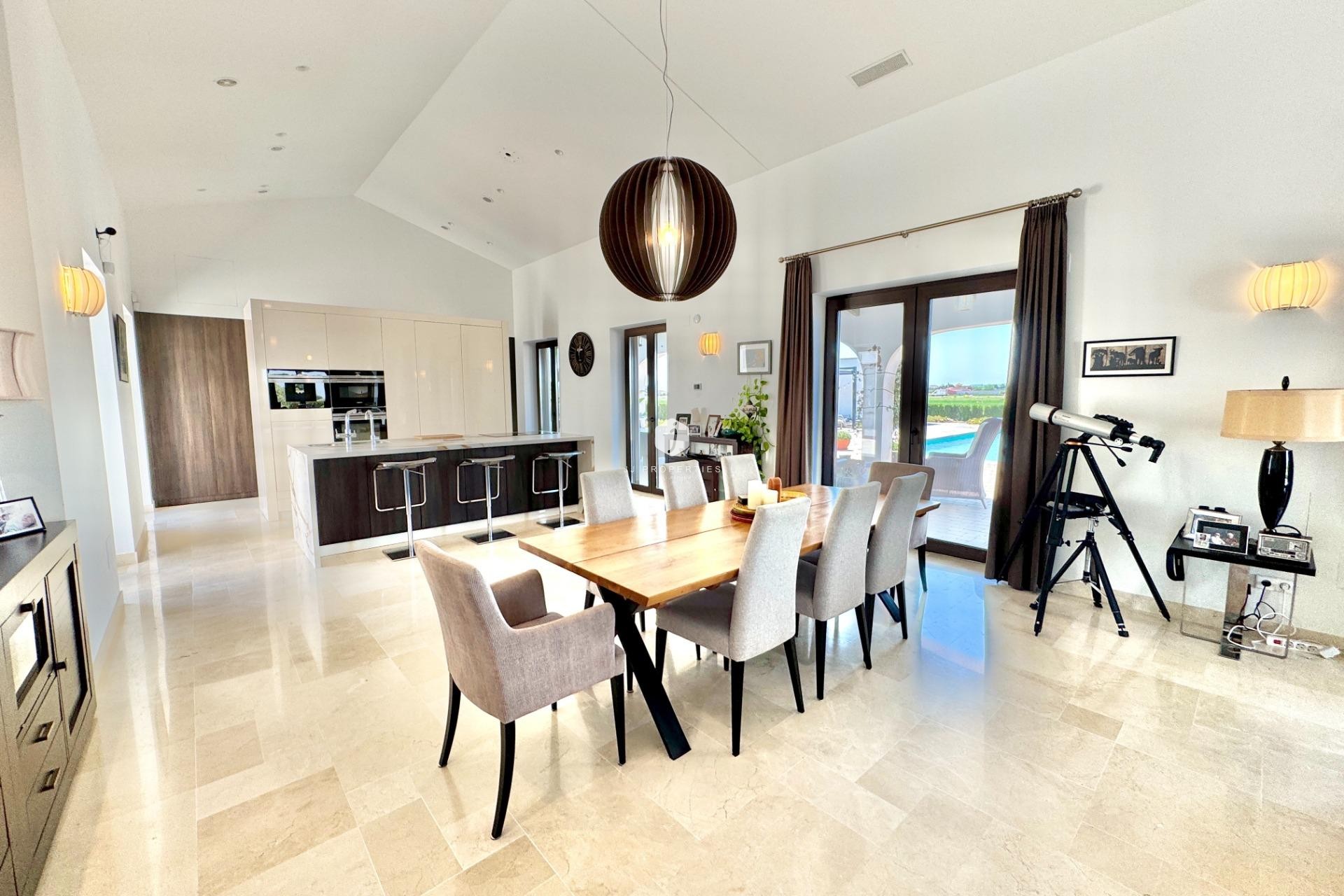 Aus zweiter Hand - Villa -
Dolores - Comunidad Valenciana