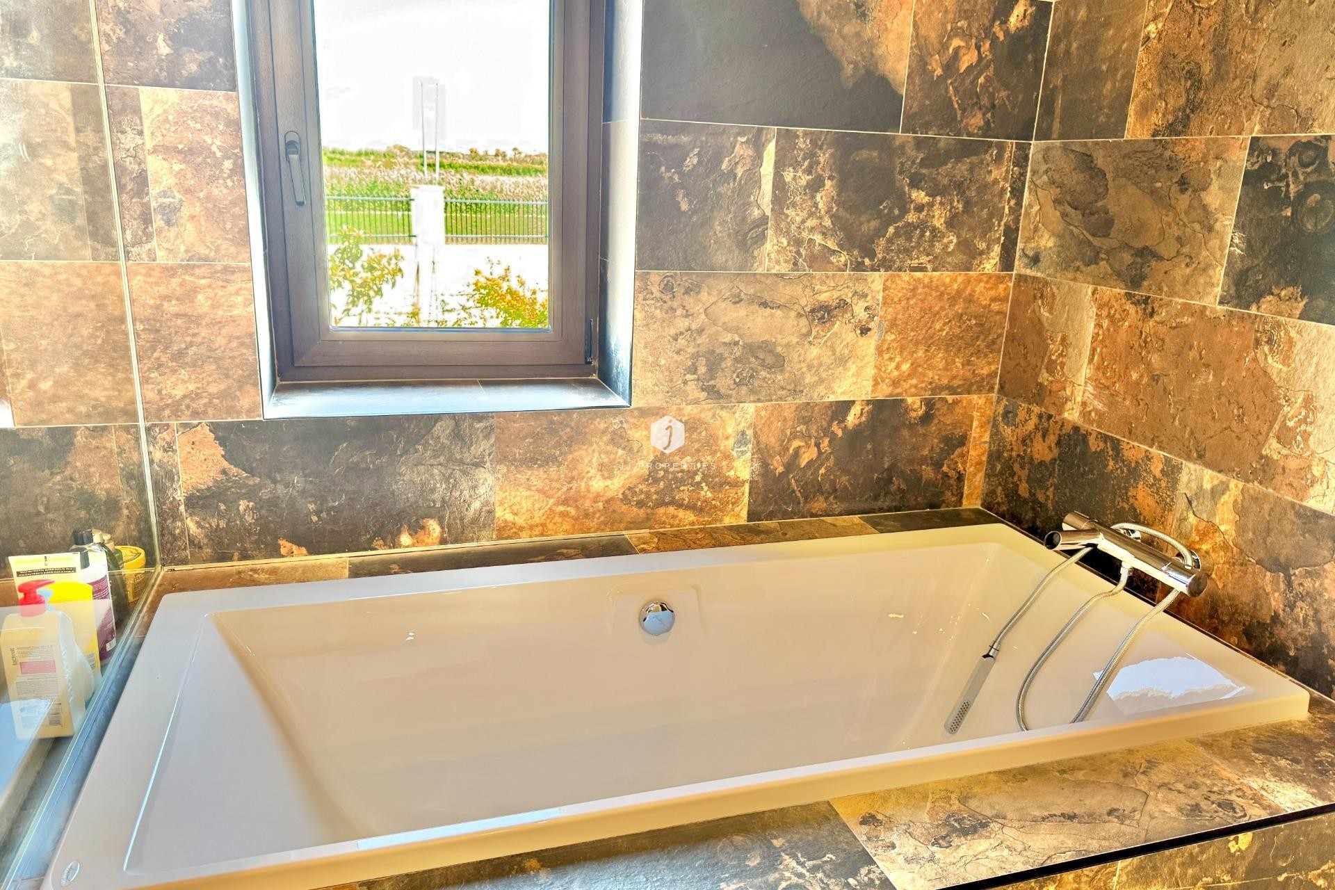 Aus zweiter Hand - Villa -
Dolores - Comunidad Valenciana