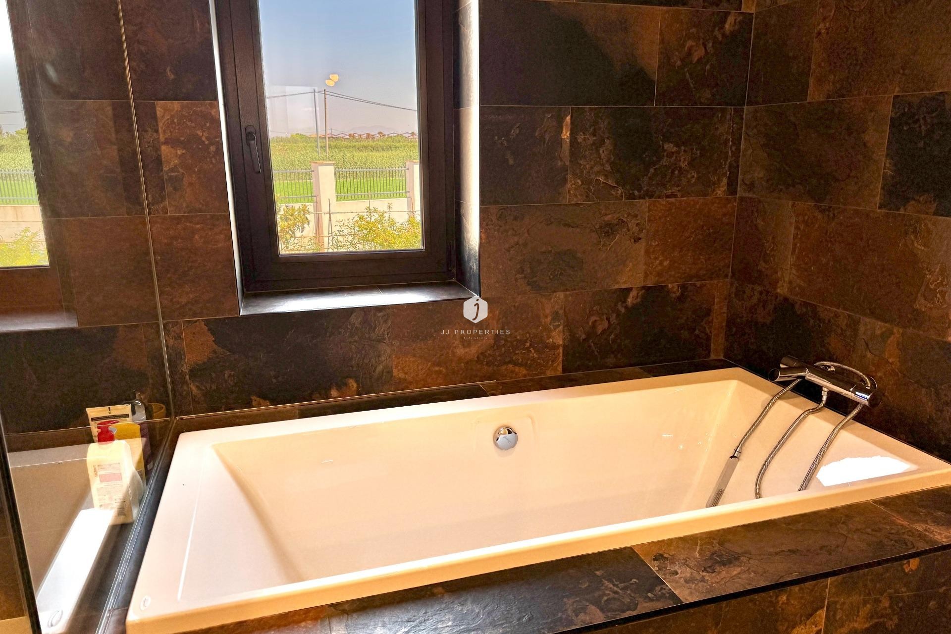 Aus zweiter Hand - Villa -
Dolores - Comunidad Valenciana