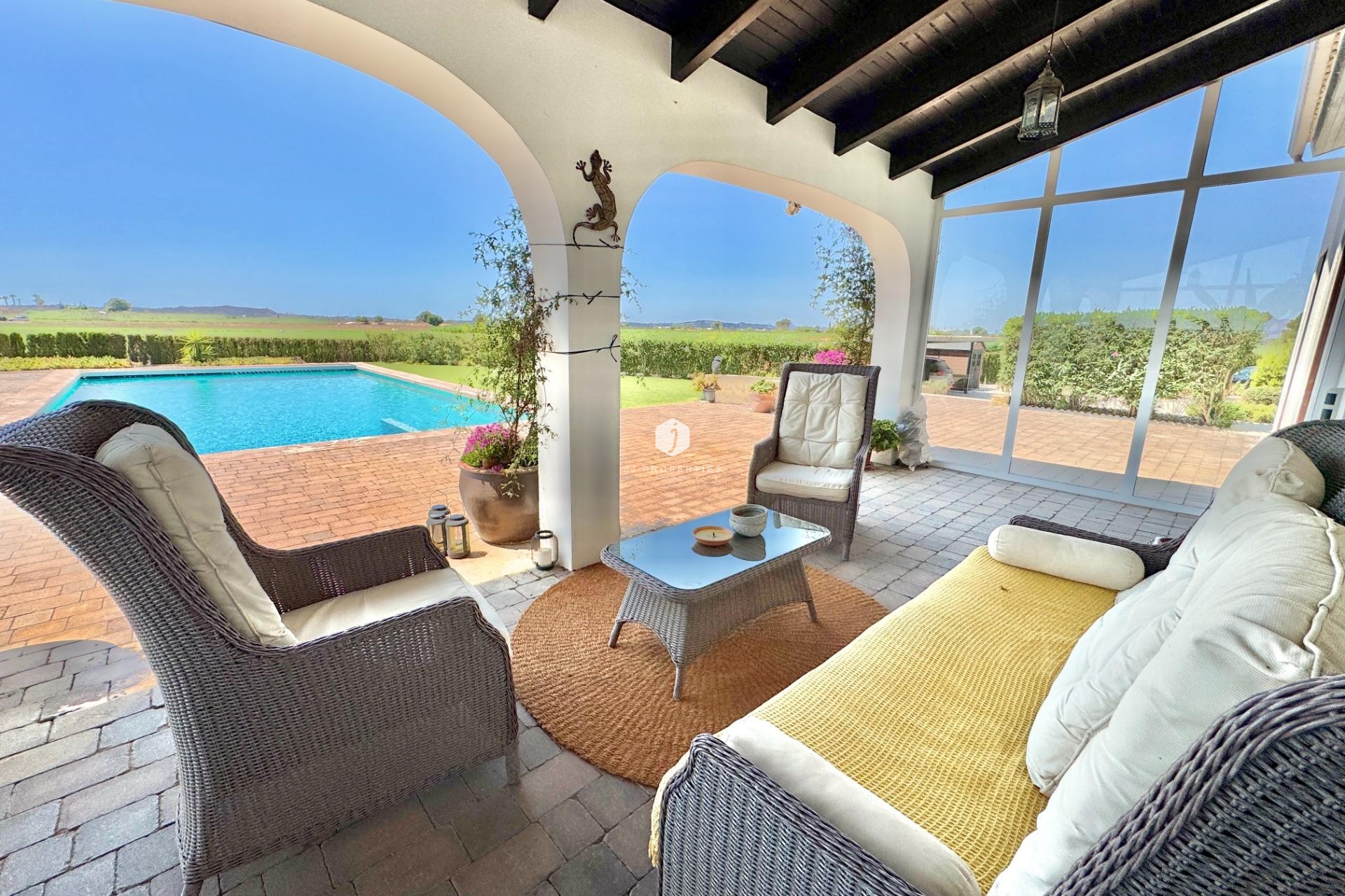 Aus zweiter Hand - Villa -
Dolores - Comunidad Valenciana