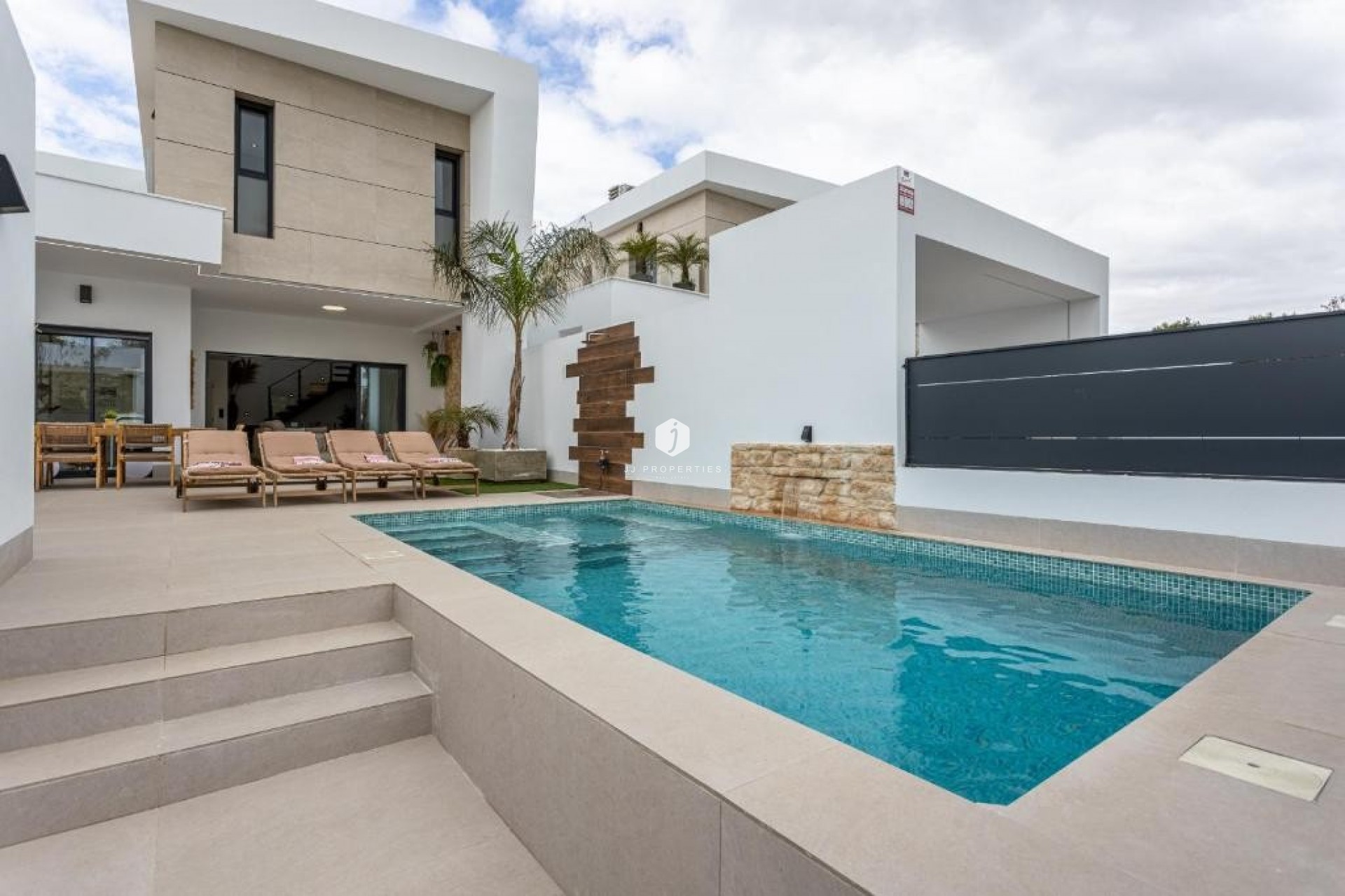 Aus zweiter Hand - Villa -
Dolores - Costa Blanca