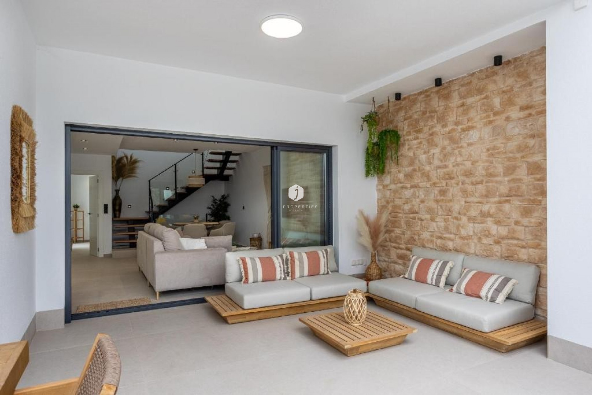 Aus zweiter Hand - Villa -
Dolores - Costa Blanca