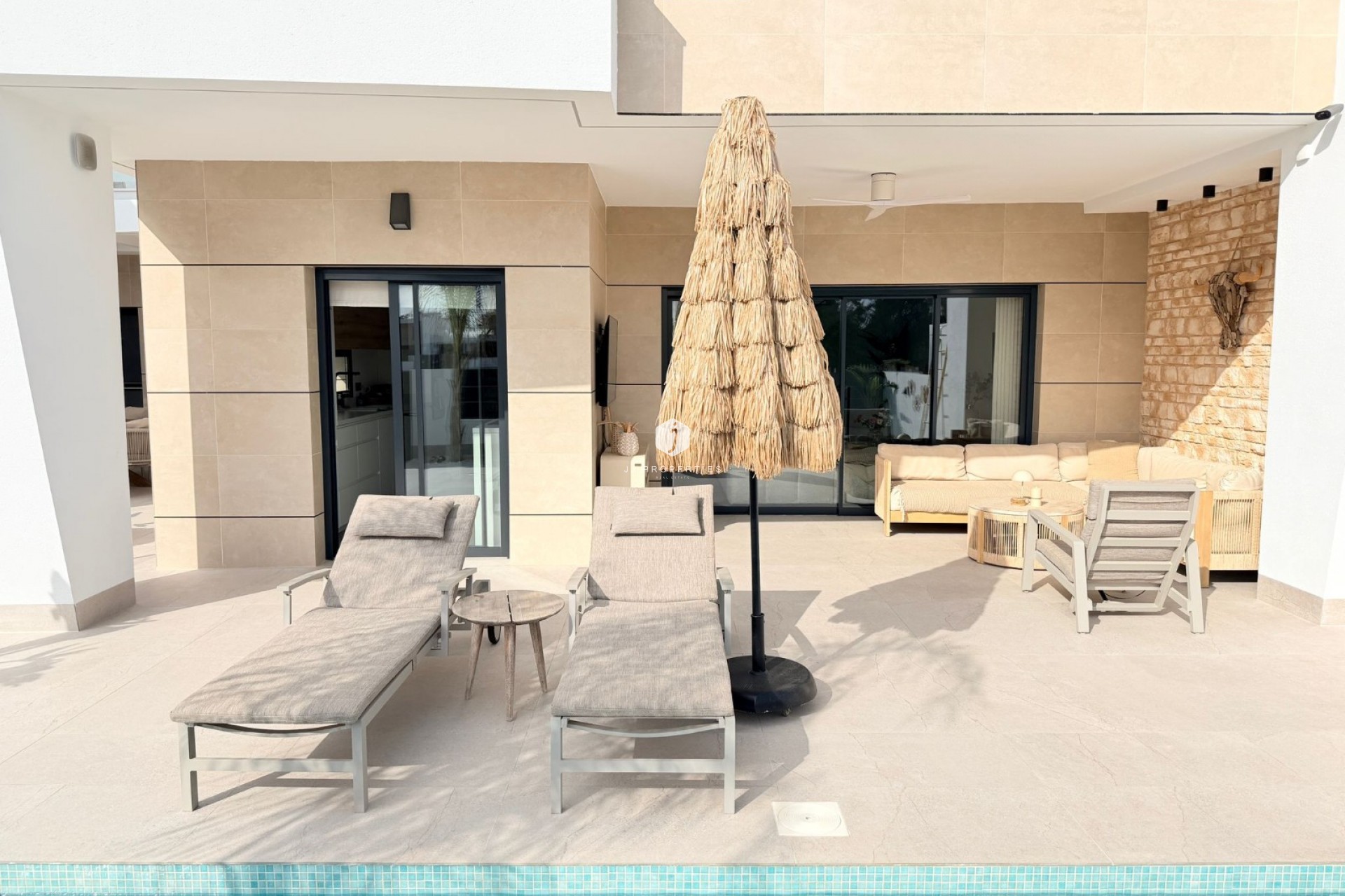 Aus zweiter Hand - Villa -
Dolores - Costa Blanca