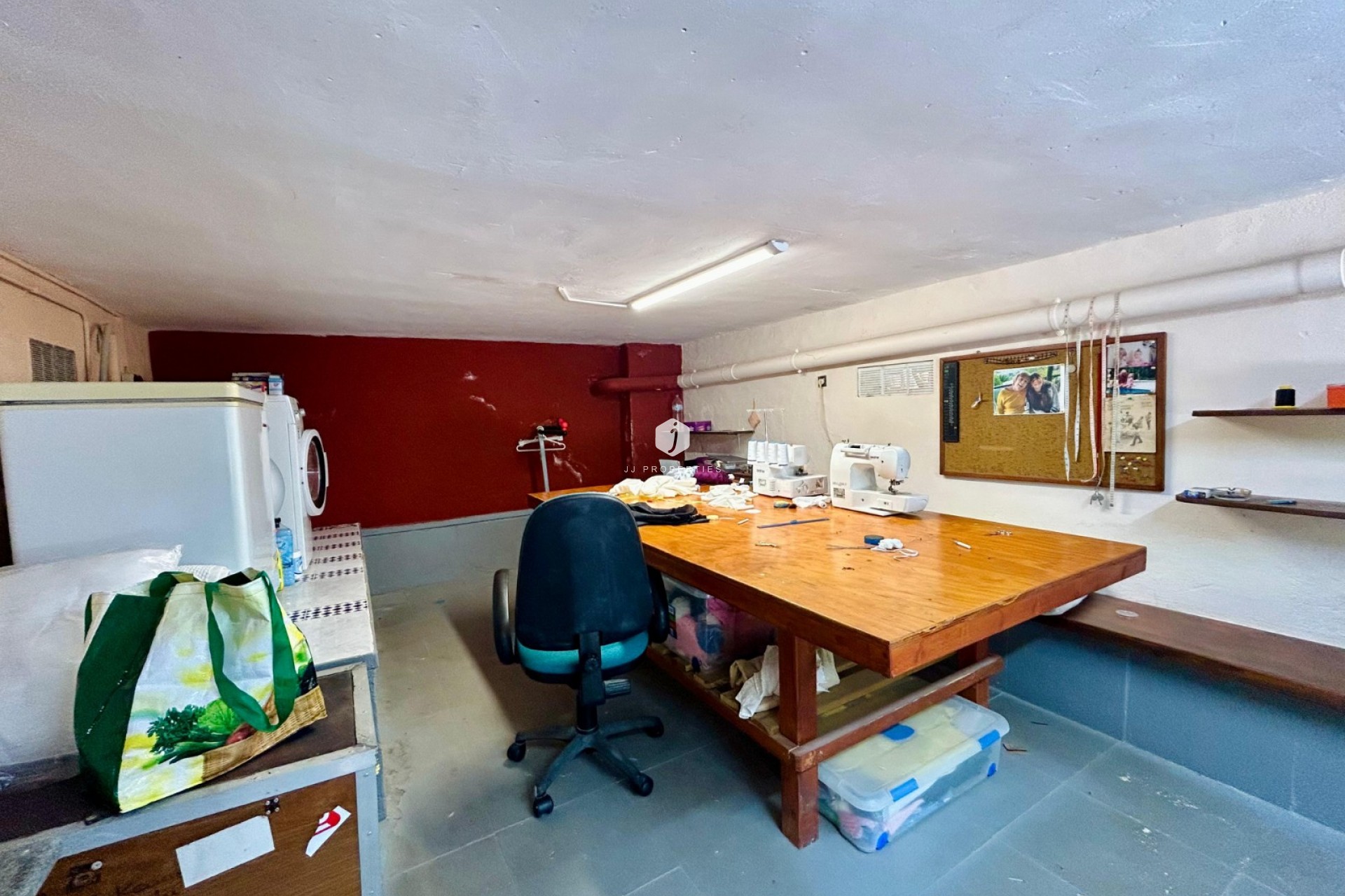 Aus zweiter Hand - Villa -
El Chaparral - Inland