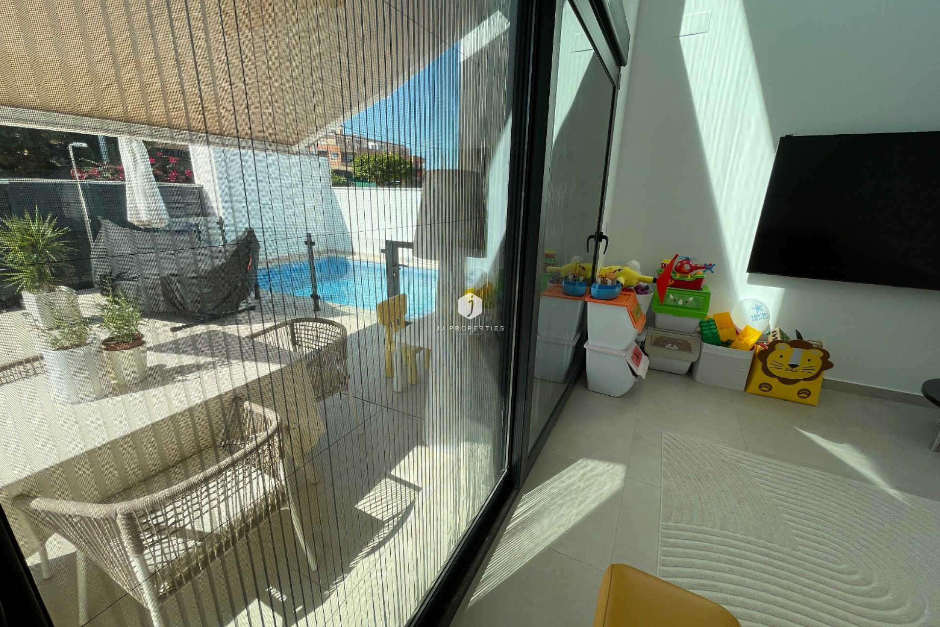 Aus zweiter Hand - Villa -
Formentera del Segura - Costa Blanca