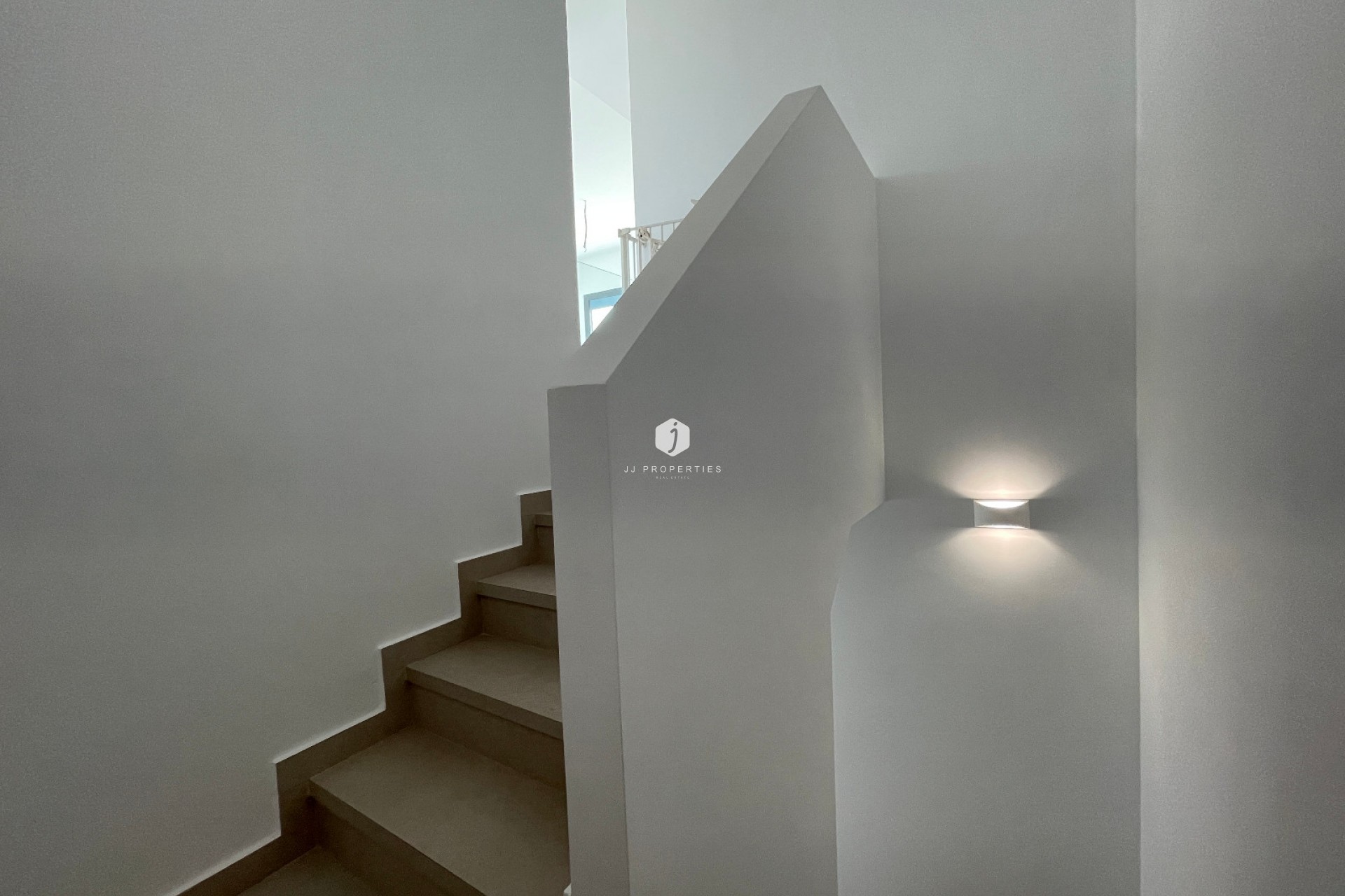 Aus zweiter Hand - Villa -
Formentera del Segura - Costa Blanca