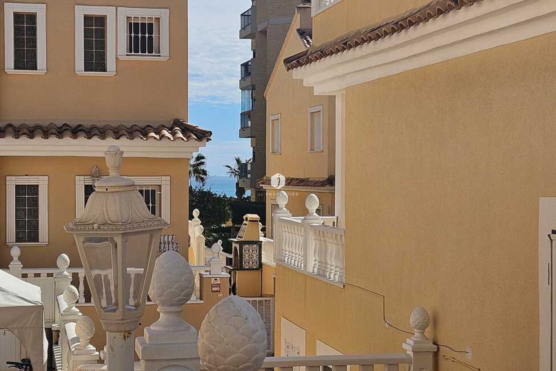 Aus zweiter Hand - Villa -
Guardamar del Segura - Campomar