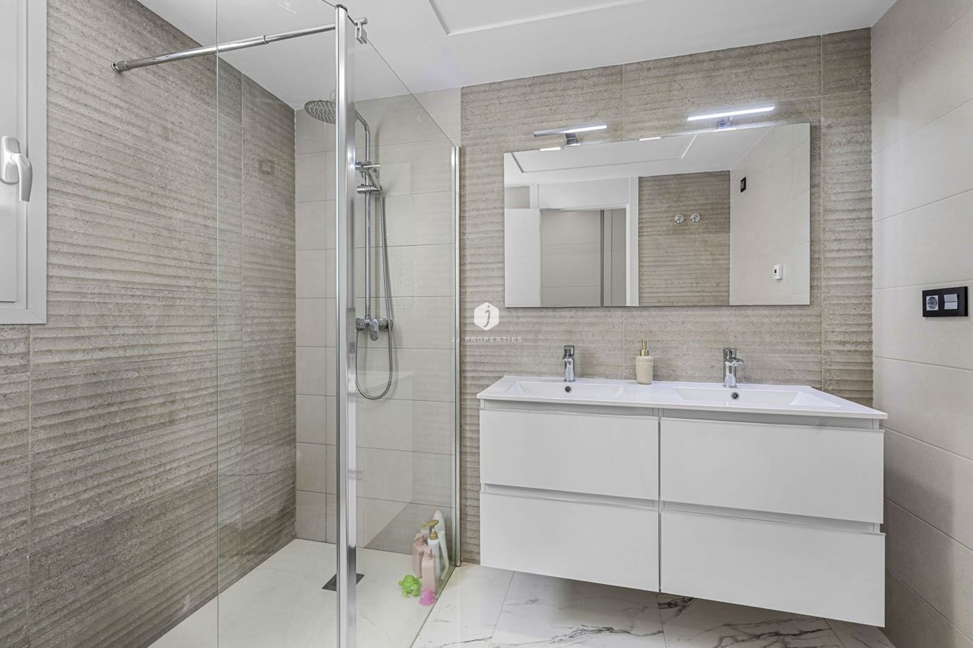 Aus zweiter Hand - Villa -
Guardamar del Segura - Costa Blanca