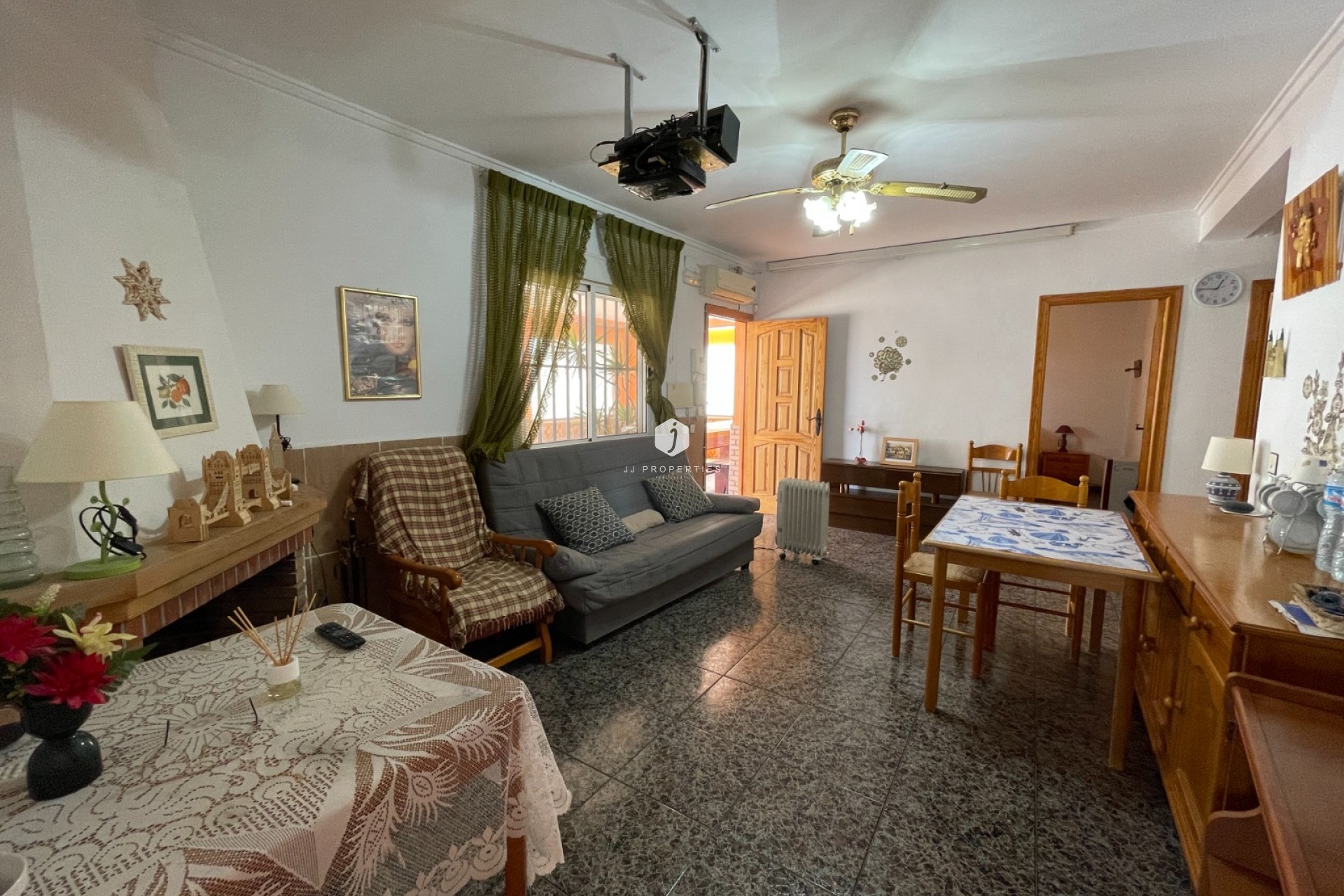 Aus zweiter Hand - Villa -
Guardamar del Segura - Costa Blanca