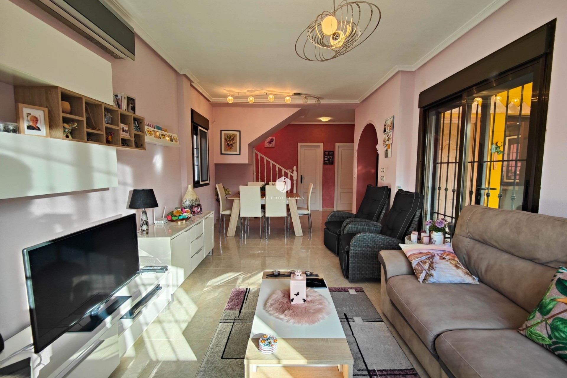 Aus zweiter Hand - Villa -
Guardamar del Segura - Costa Blanca