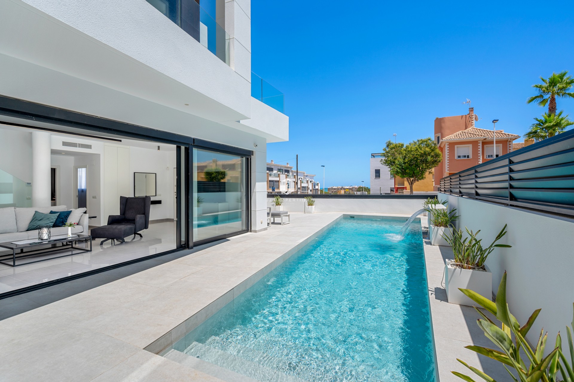 Aus zweiter Hand - Villa -
Guardamar del Segura - Costa Blanca