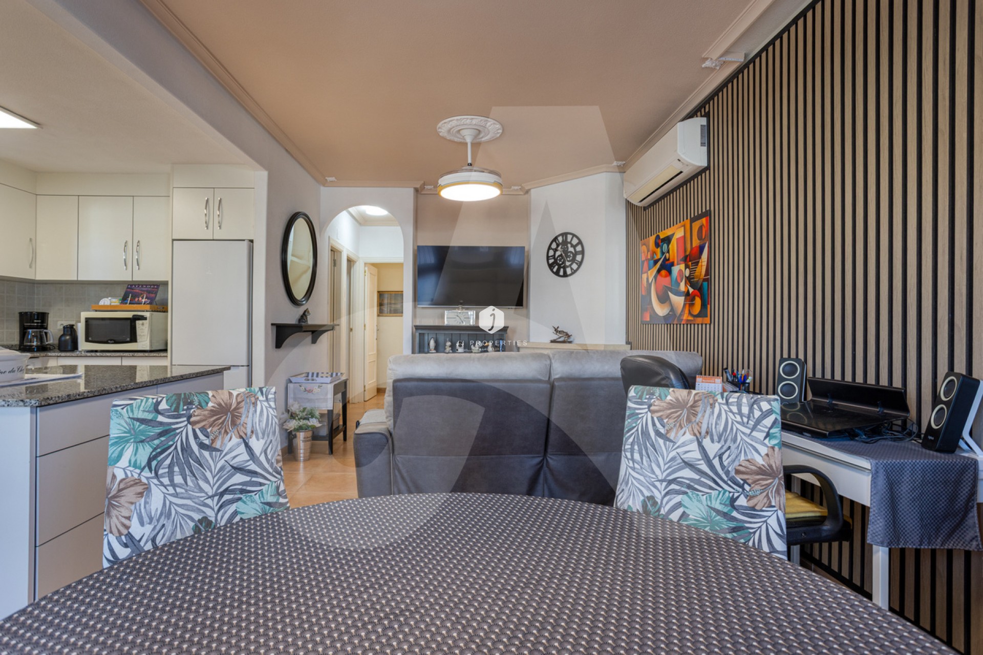 Aus zweiter Hand - Villa -
Guardamar del Segura - El Raso