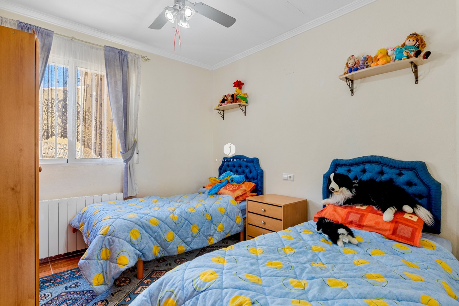 Aus zweiter Hand - Villa -
Jacarilla - Inland