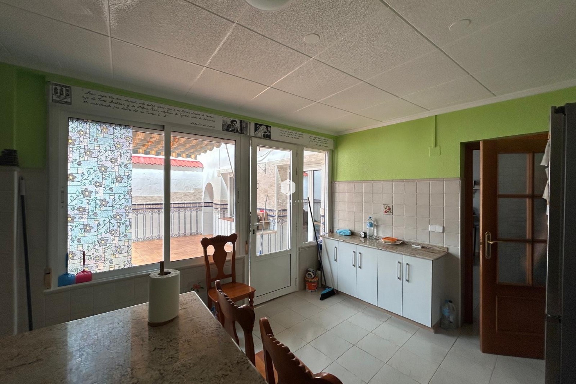 Aus zweiter Hand - Villa -
Jacarilla - Inland