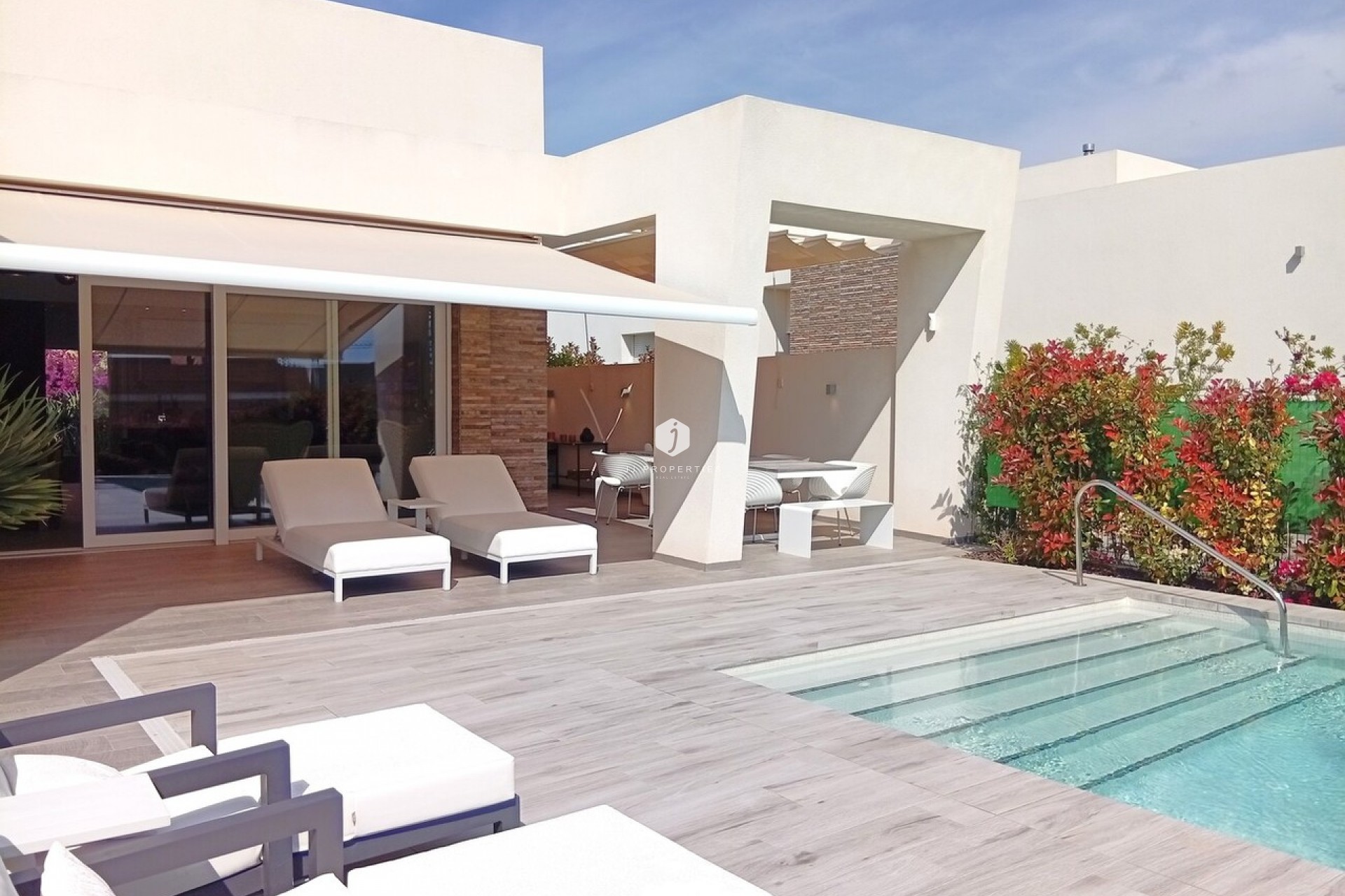 Aus zweiter Hand - Villa -
La Finca Golf Resort - Inland