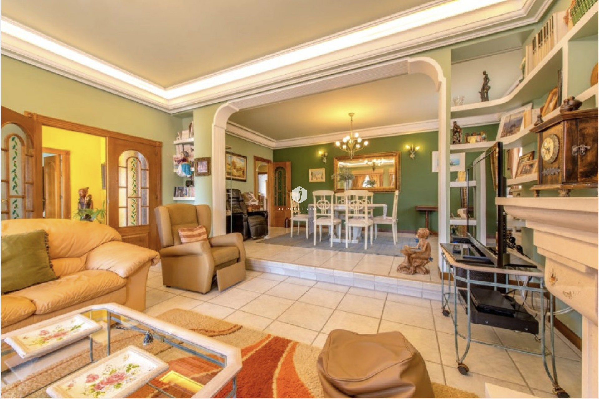 Aus zweiter Hand - Villa -
La Mata - Costa Blanca