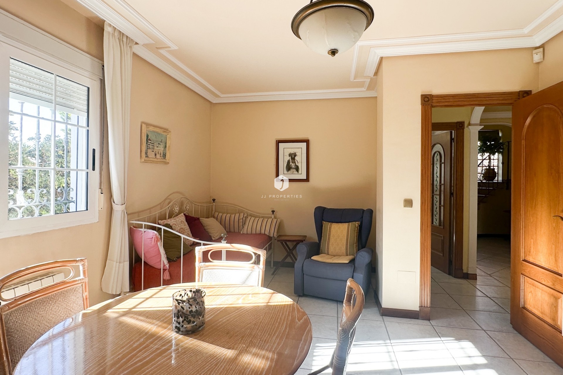 Aus zweiter Hand - Villa -
La Mata - Costa Blanca