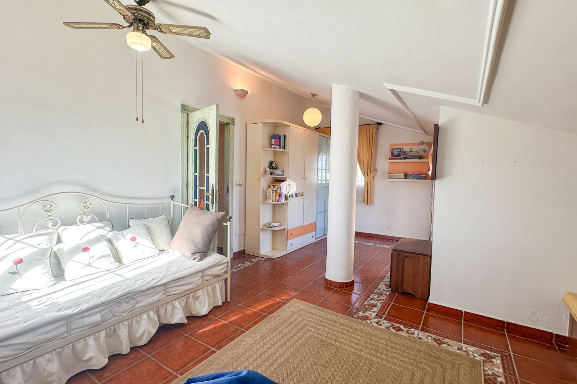 Aus zweiter Hand - Villa -
La Mata - Costa Blanca