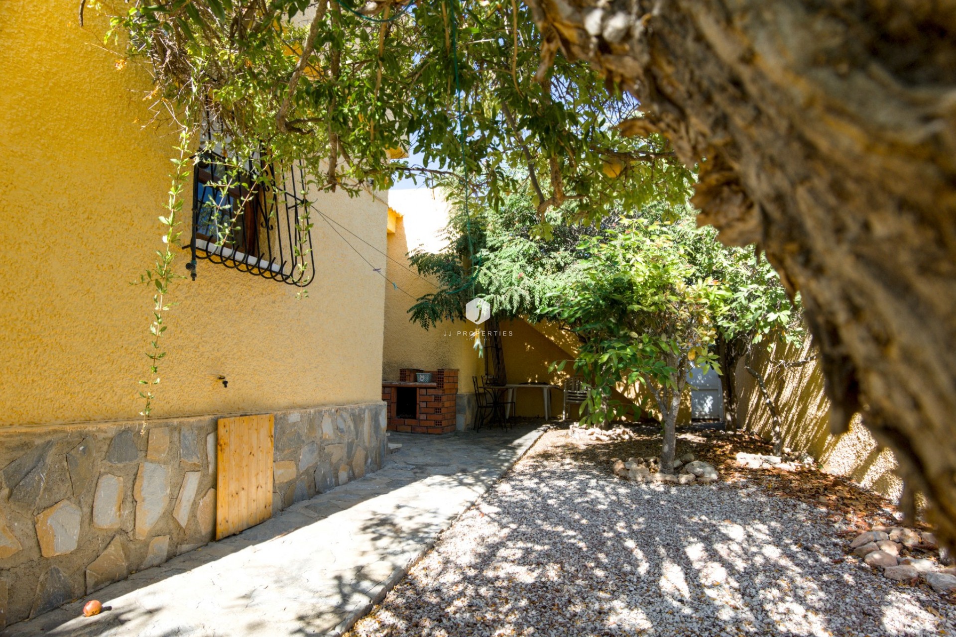 Aus zweiter Hand - Villa -
La Siesta - Costa Blanca