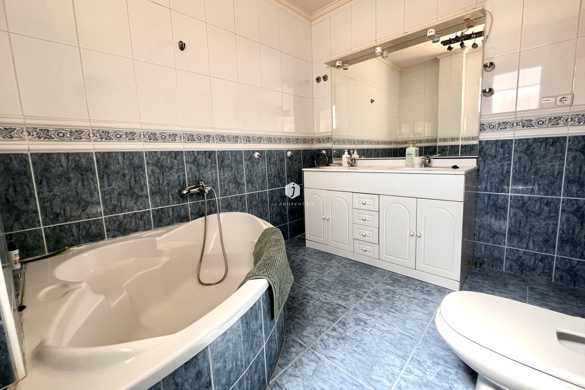 Aus zweiter Hand - Villa -
La Zenia - Costa Blanca