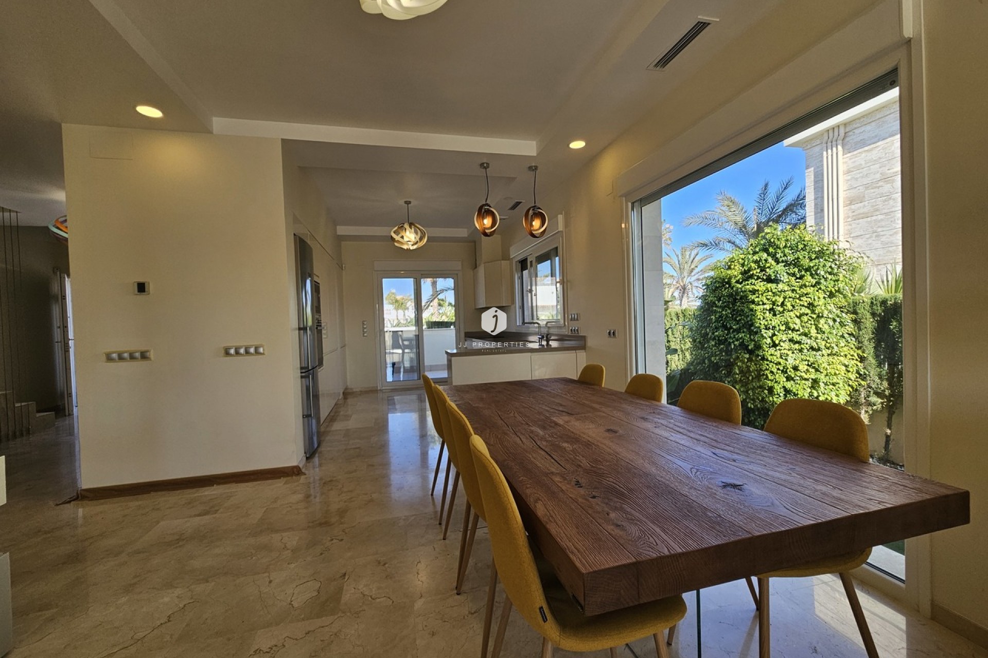 Aus zweiter Hand - Villa -
La Zenia - Costa Blanca