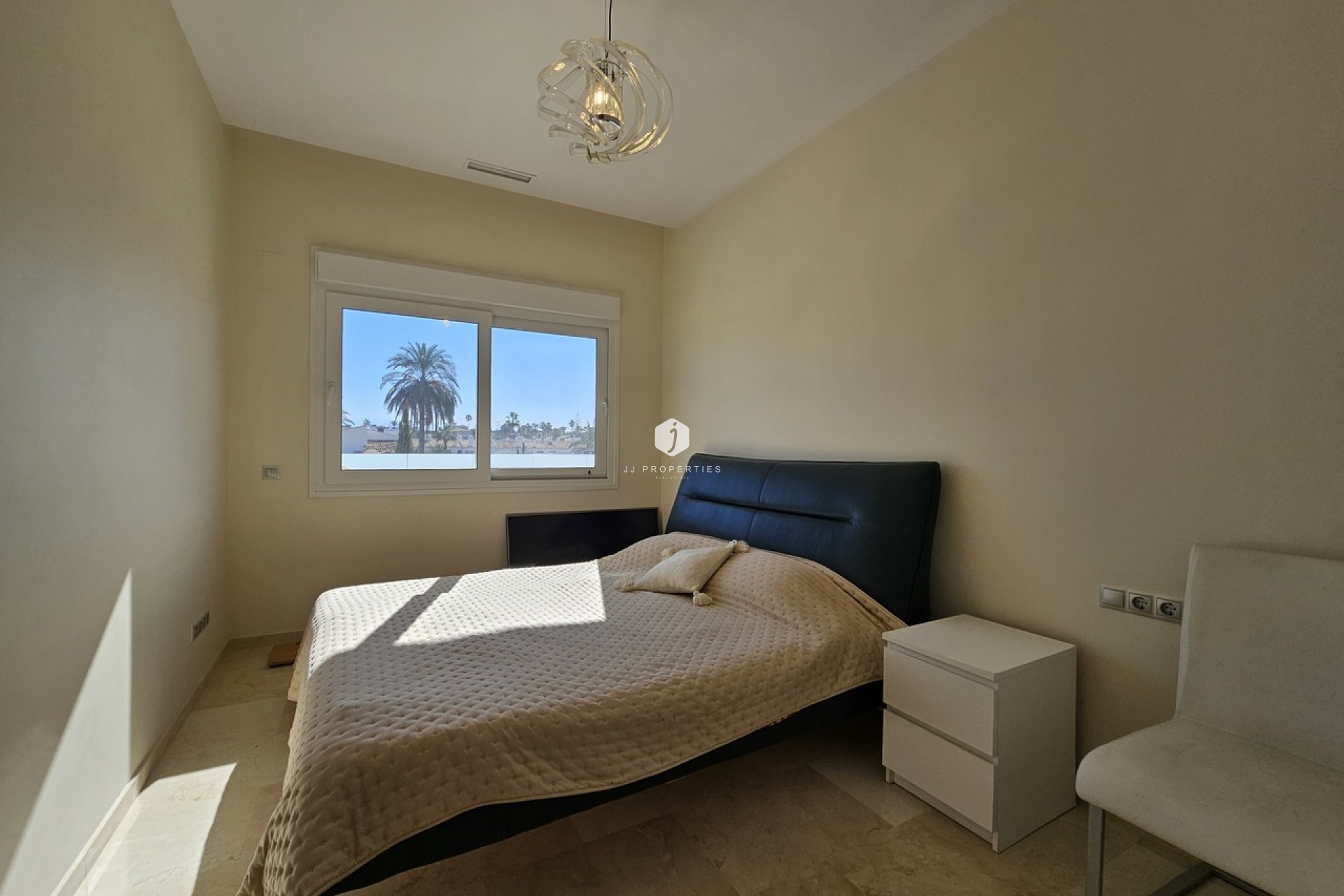 Aus zweiter Hand - Villa -
La Zenia - Costa Blanca