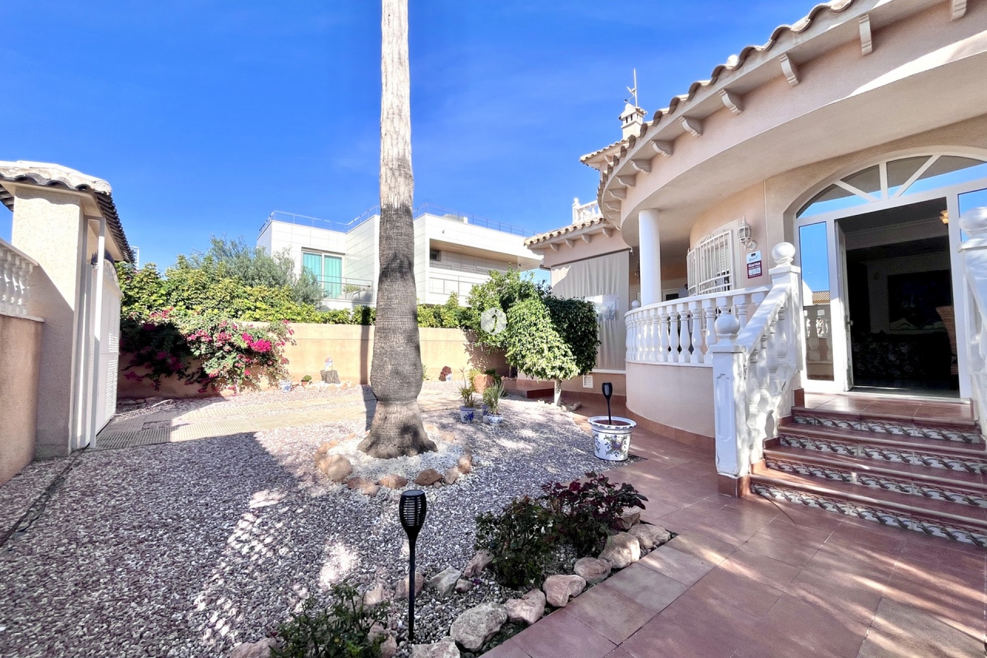 Aus zweiter Hand - Villa -
La Zenia - Costa Blanca