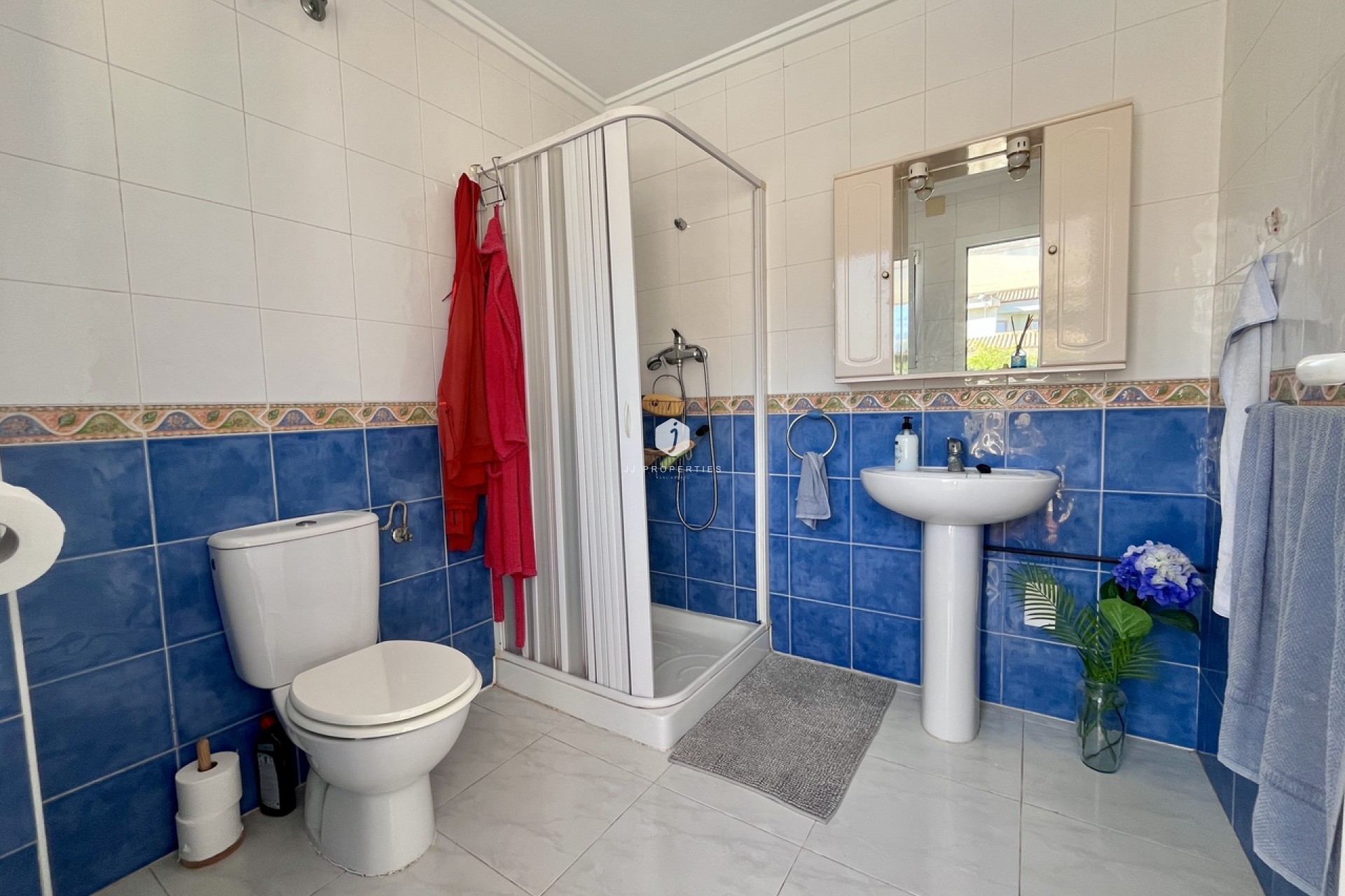 Aus zweiter Hand - Villa -
La Zenia - Costa Blanca