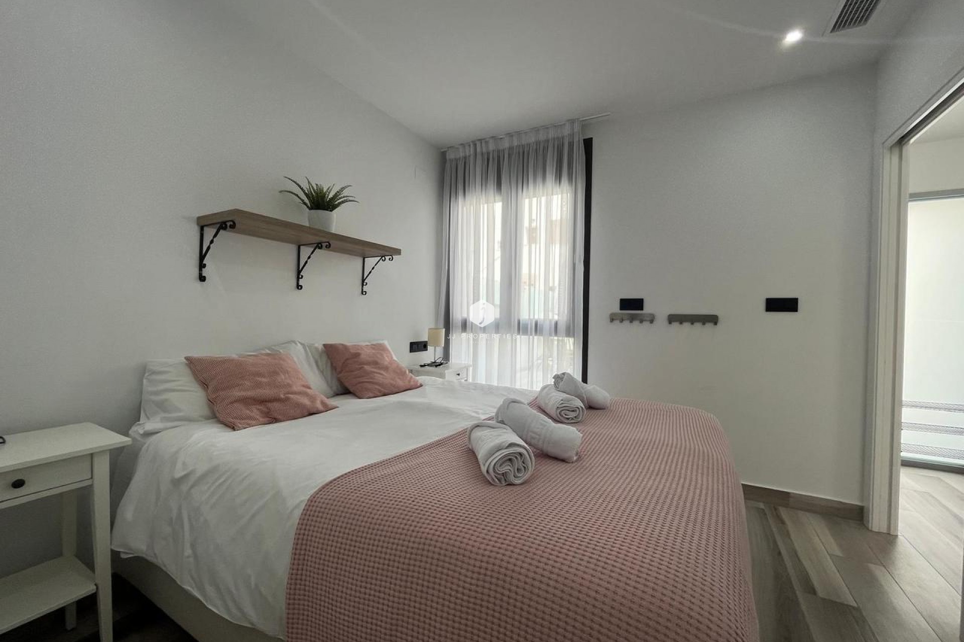 Aus zweiter Hand - Villa -
Los Altos - Costa Blanca