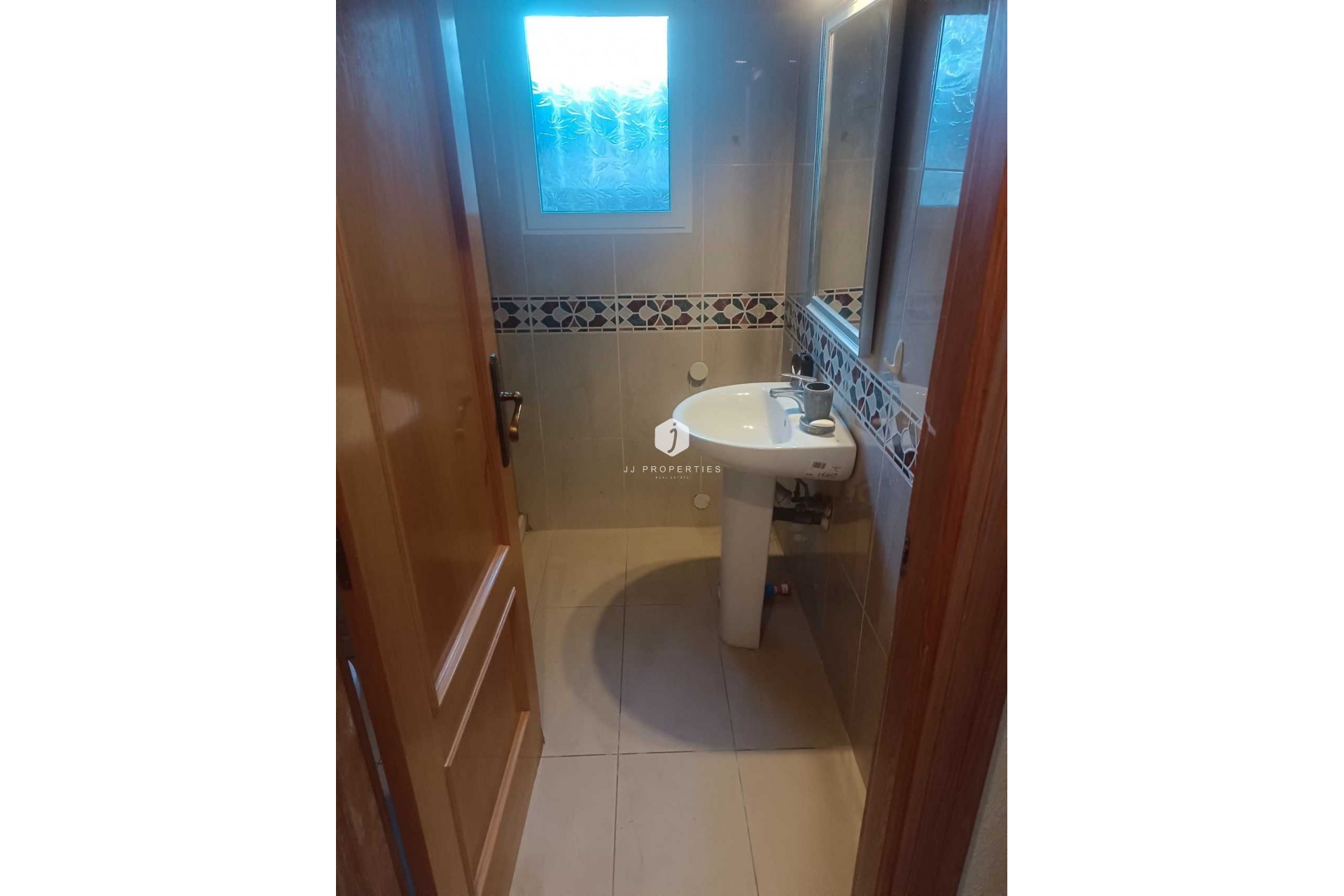 Aus zweiter Hand - Villa -
Los Altos - Costa Blanca