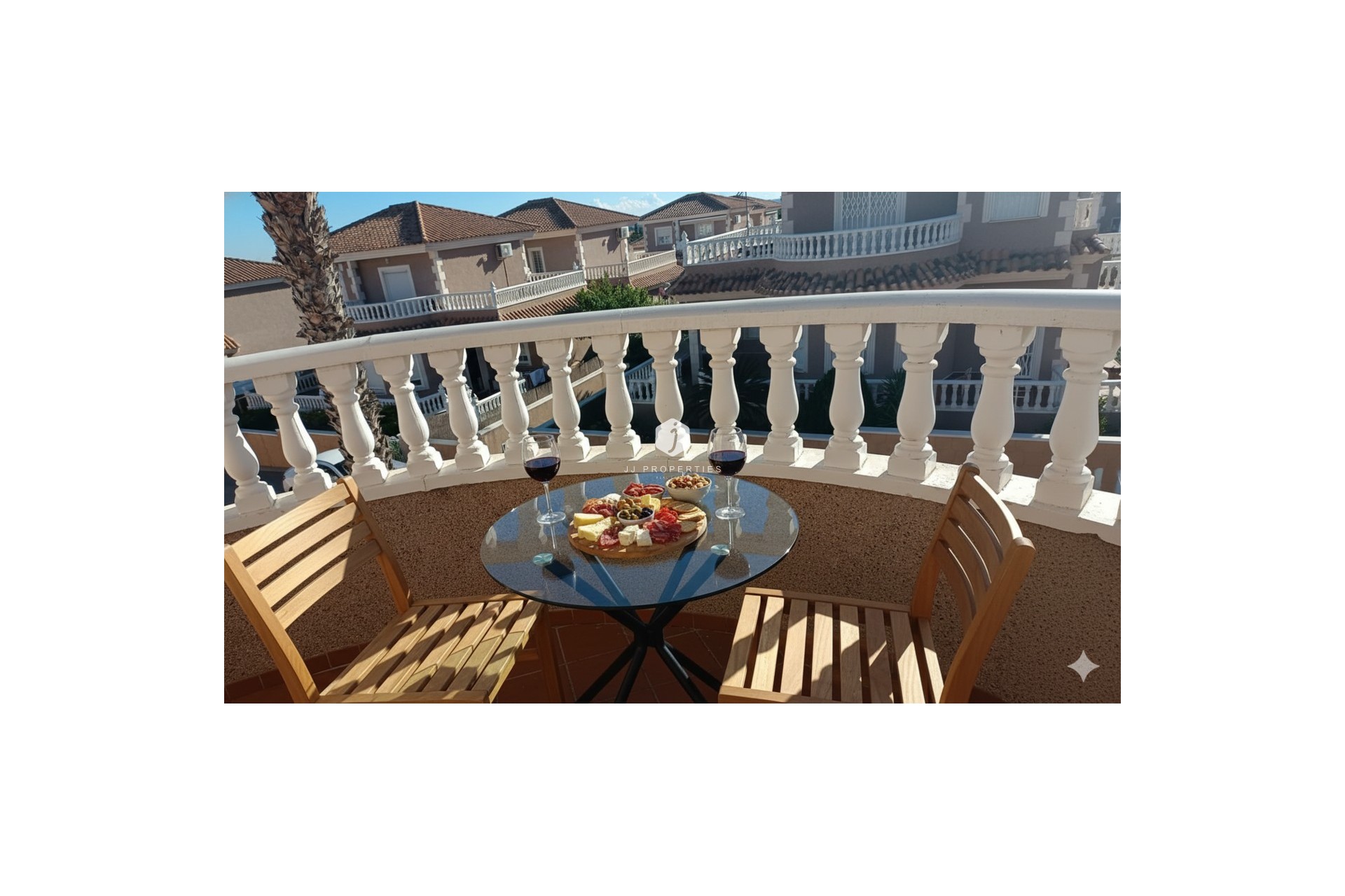 Aus zweiter Hand - Villa -
Los Altos - Costa Blanca