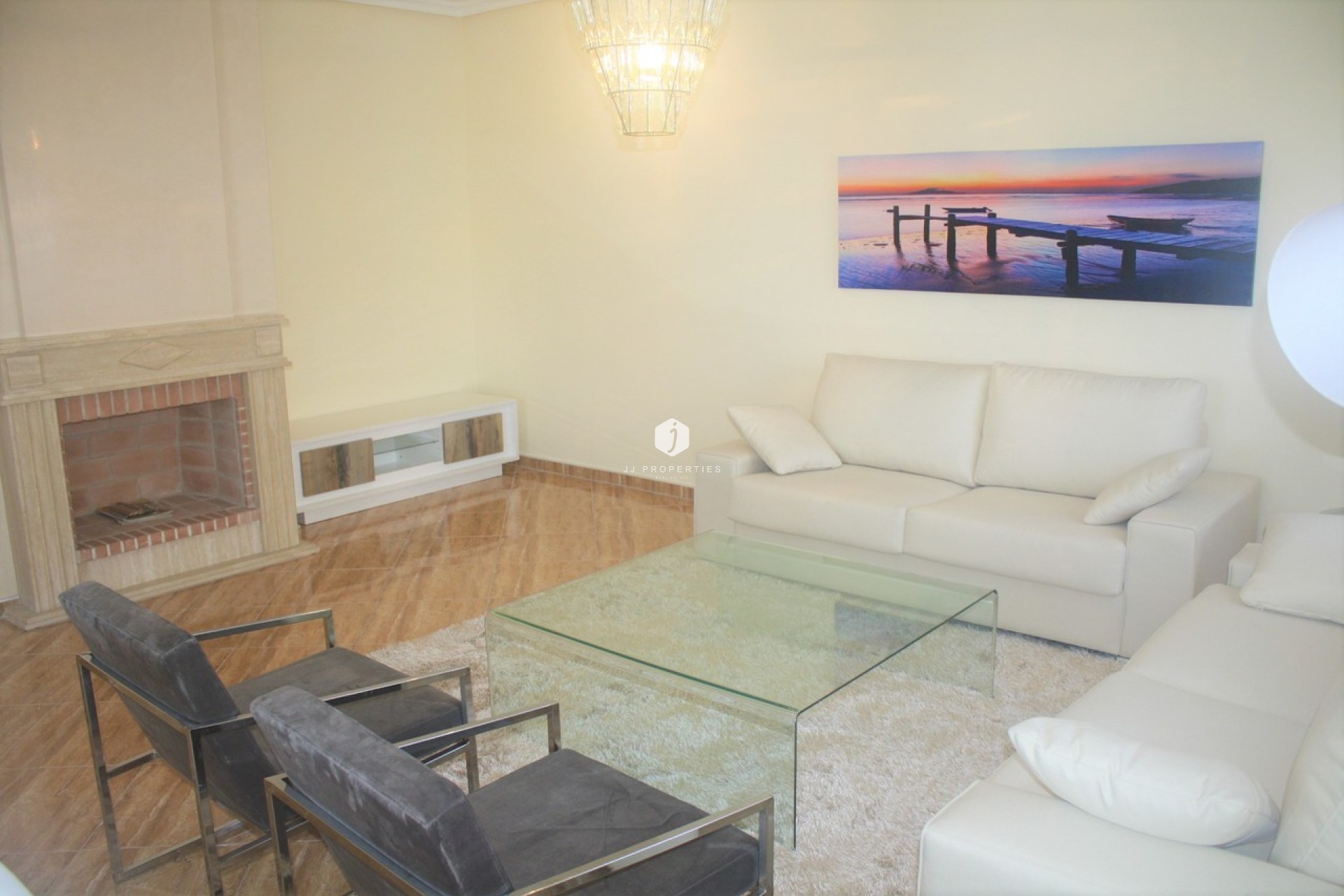 Aus zweiter Hand - Villa -
Los Altos - Costa Blanca