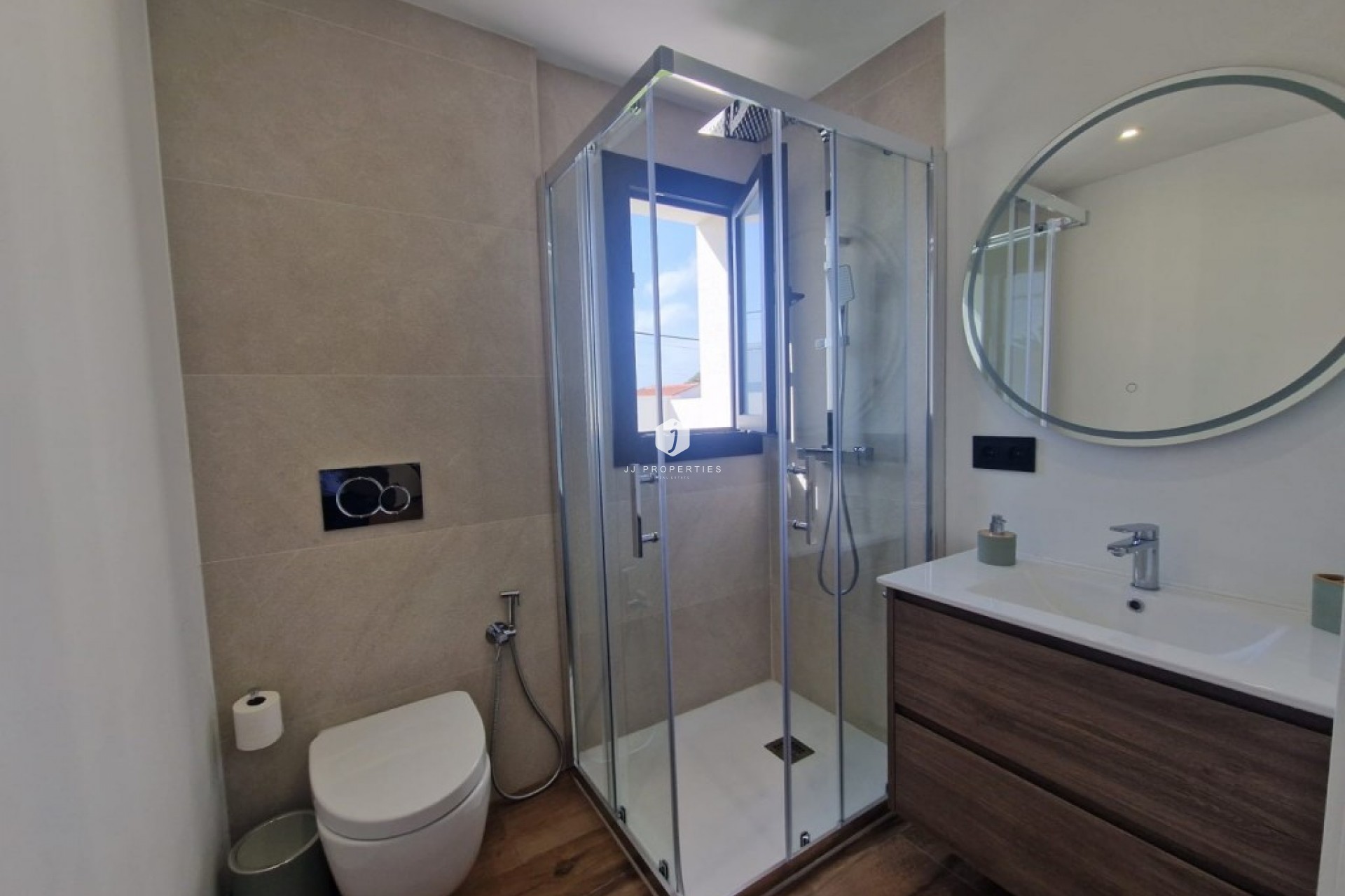 Aus zweiter Hand - Villa -
Los Balcones - Costa Blanca