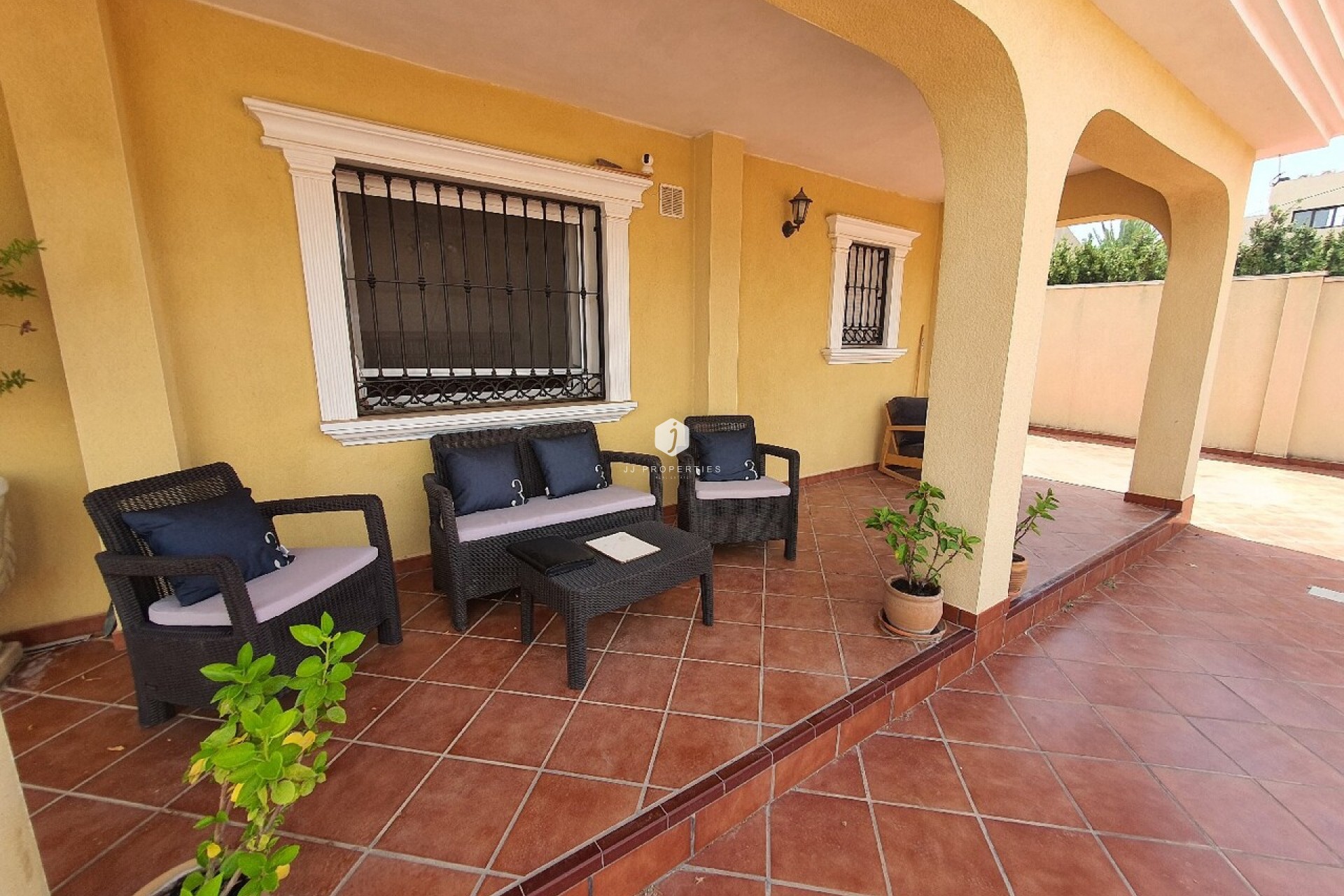 Aus zweiter Hand - Villa -
Los Balcones - Costa Blanca