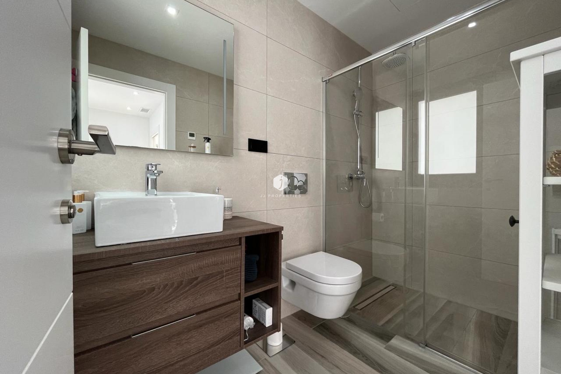 Aus zweiter Hand - Villa -
Los Balcones - Costa Blanca