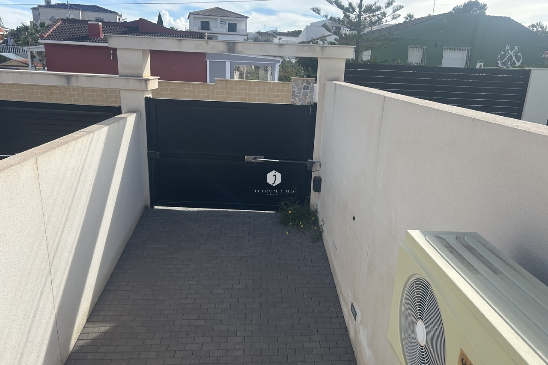 Aus zweiter Hand - Villa -
Los Balcones - Costa Blanca