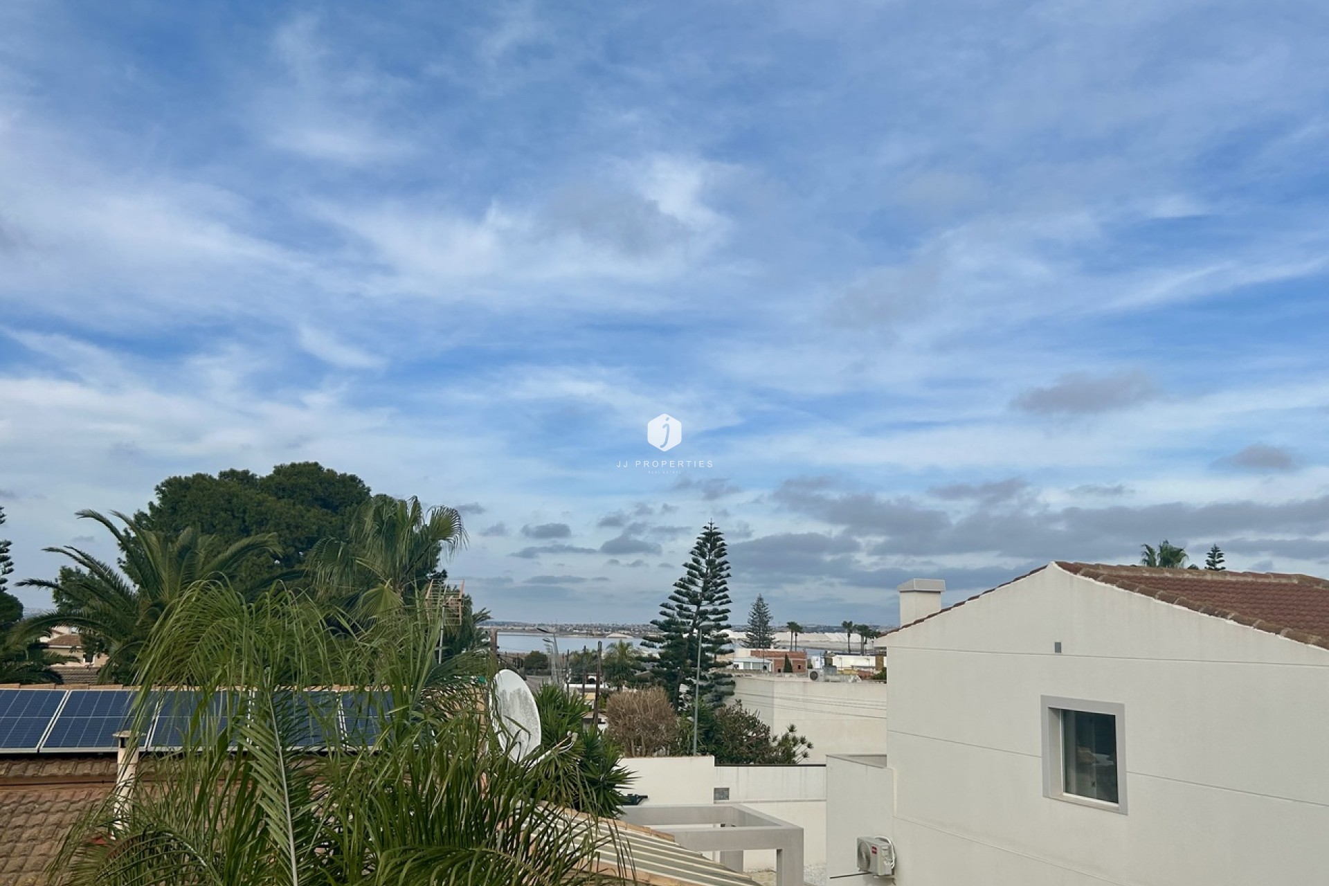 Aus zweiter Hand - Villa -
Los Balcones - Costa Blanca