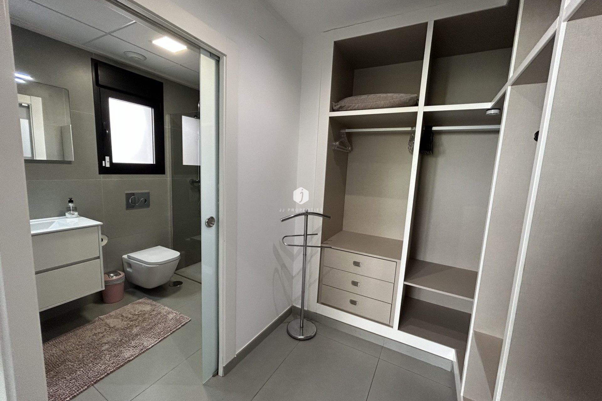 Aus zweiter Hand - Villa -
Los Balcones - Costa Blanca