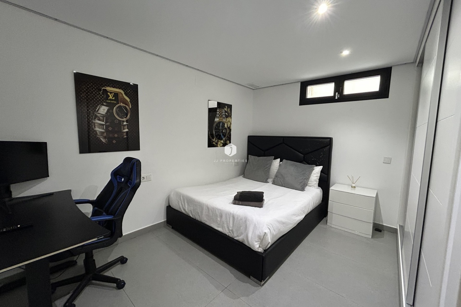 Aus zweiter Hand - Villa -
Los Balcones - Costa Blanca