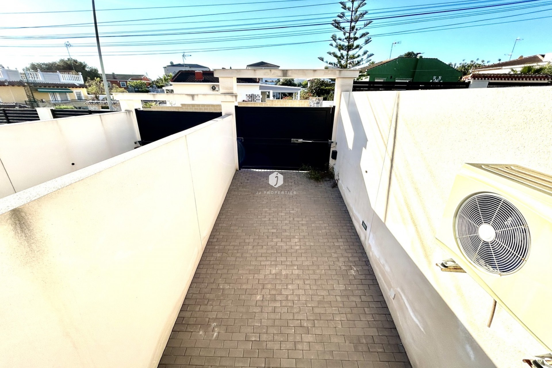 Aus zweiter Hand - Villa -
Los Balcones - Costa Blanca