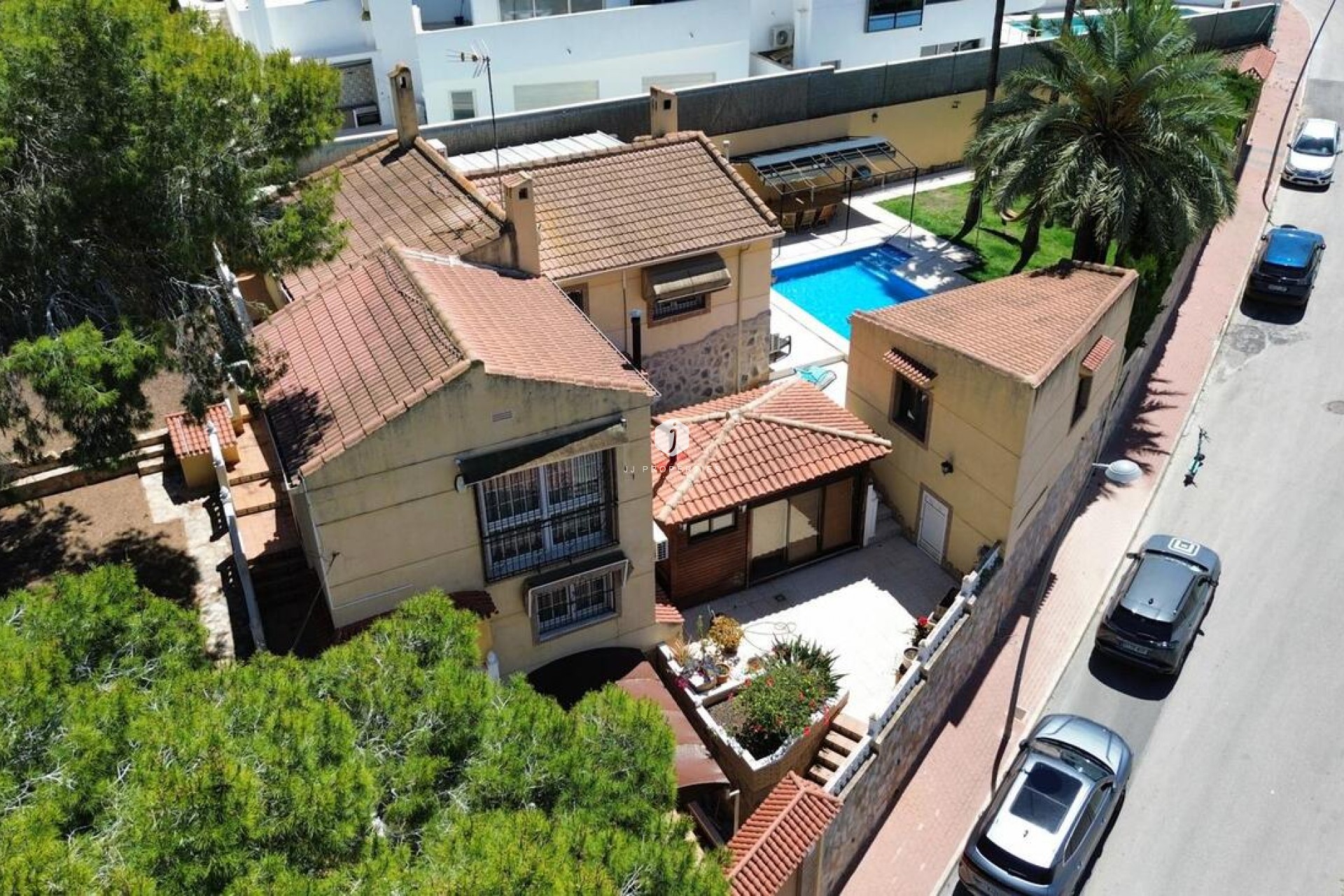 Aus zweiter Hand - Villa -
Los Balcones - Costa Blanca