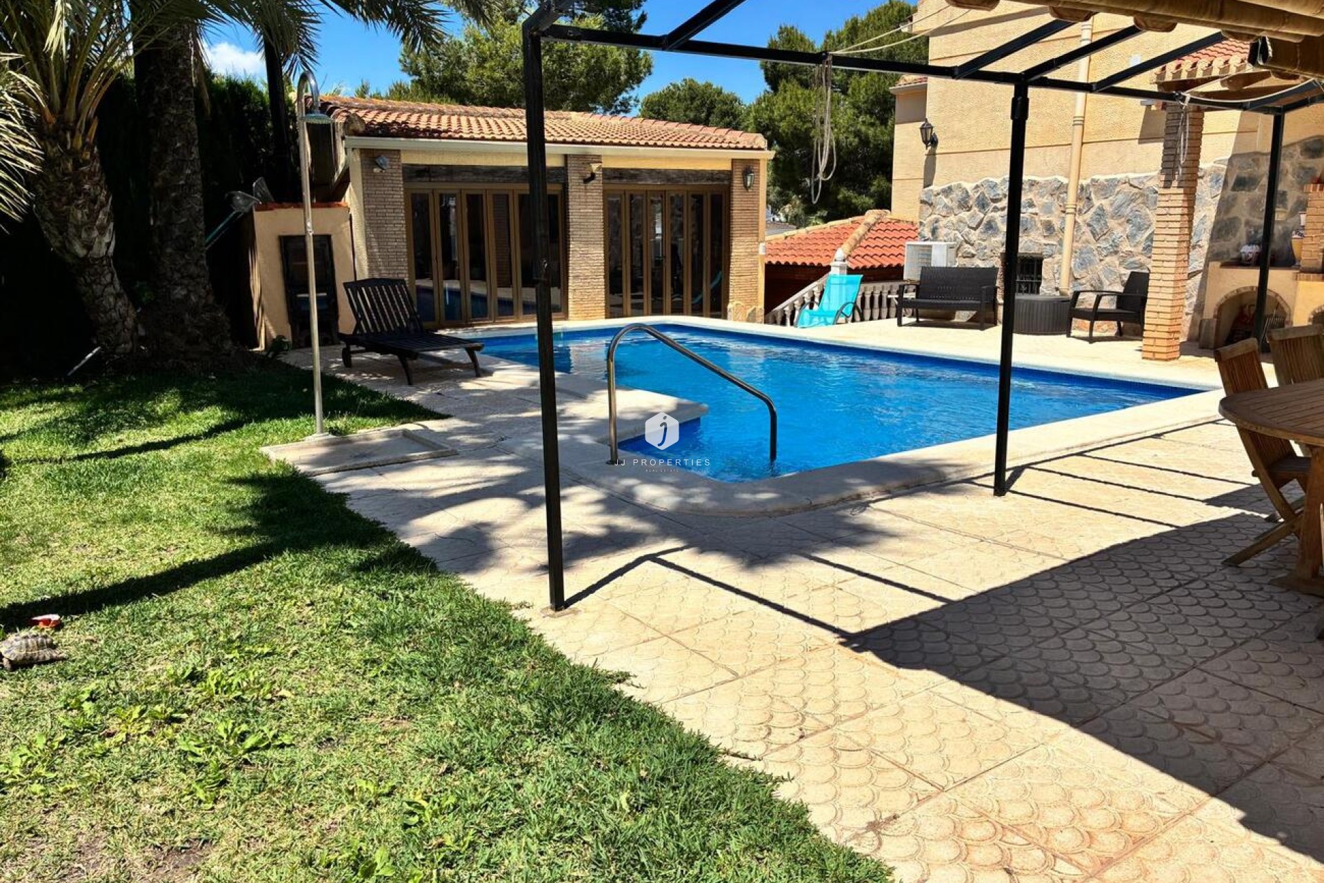 Aus zweiter Hand - Villa -
Los Balcones - Costa Blanca