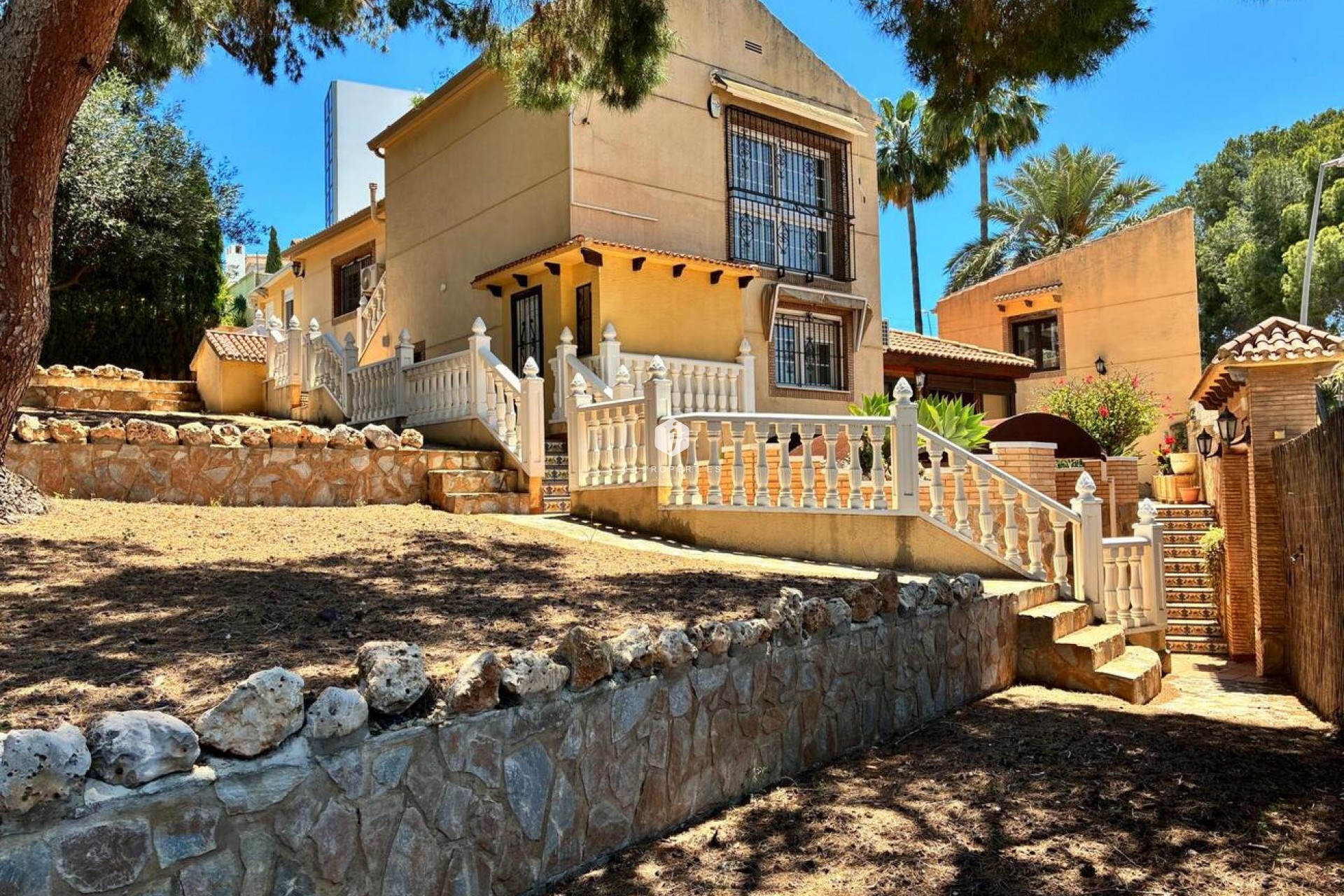 Aus zweiter Hand - Villa -
Los Balcones - Costa Blanca