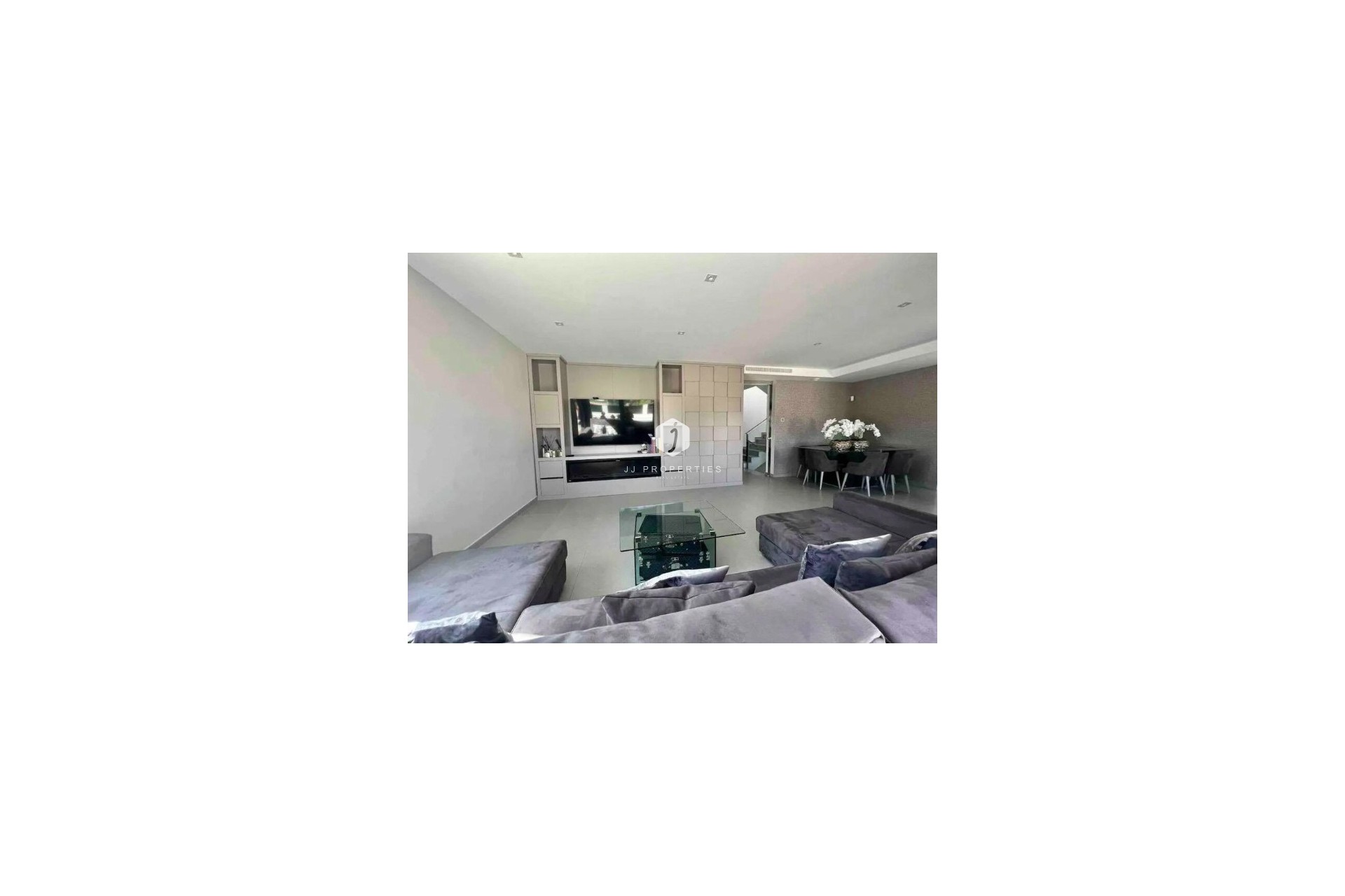 Aus zweiter Hand - Villa -
Los Balcones - Costa Blanca