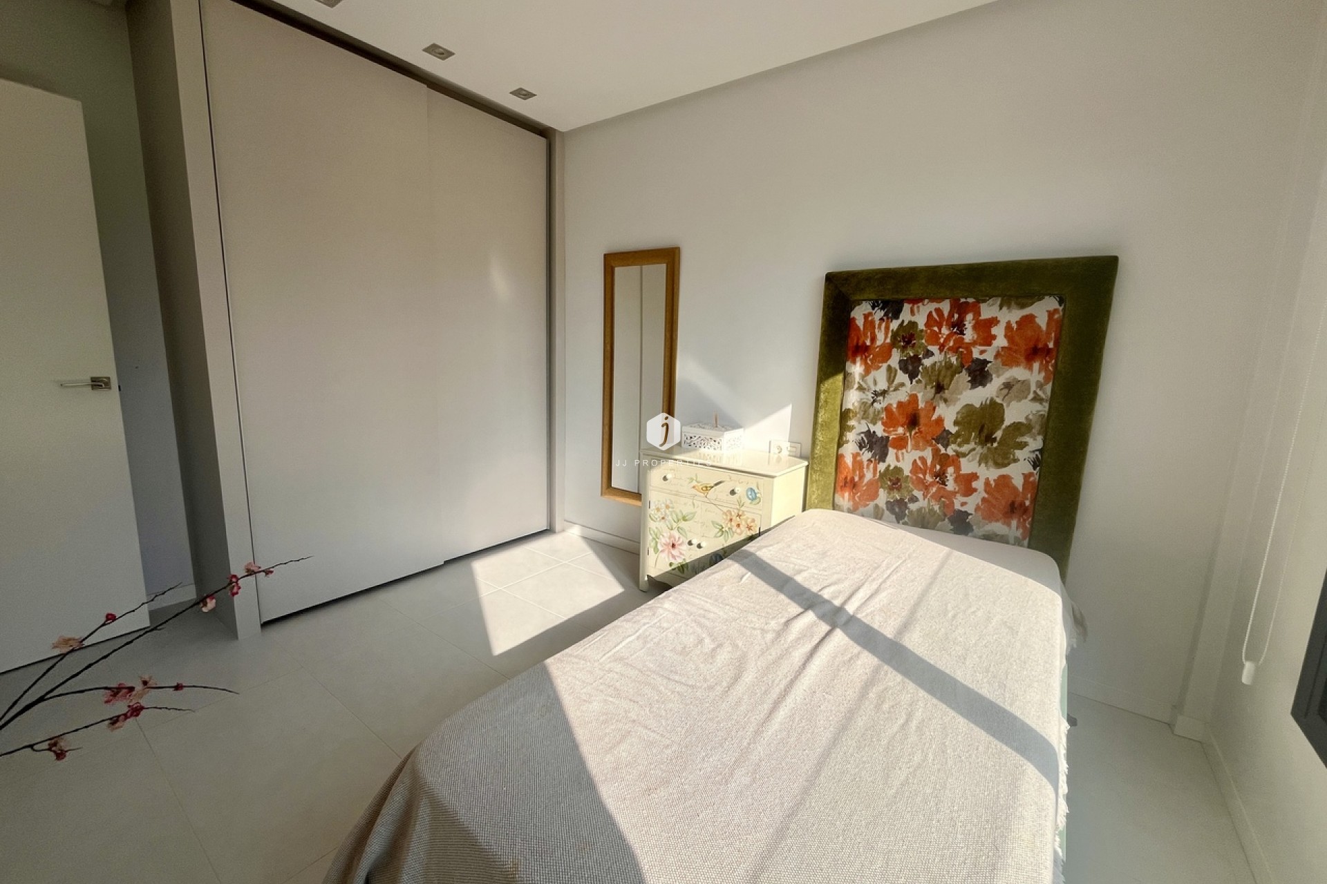 Aus zweiter Hand - Villa -
Los Dolses - Inland