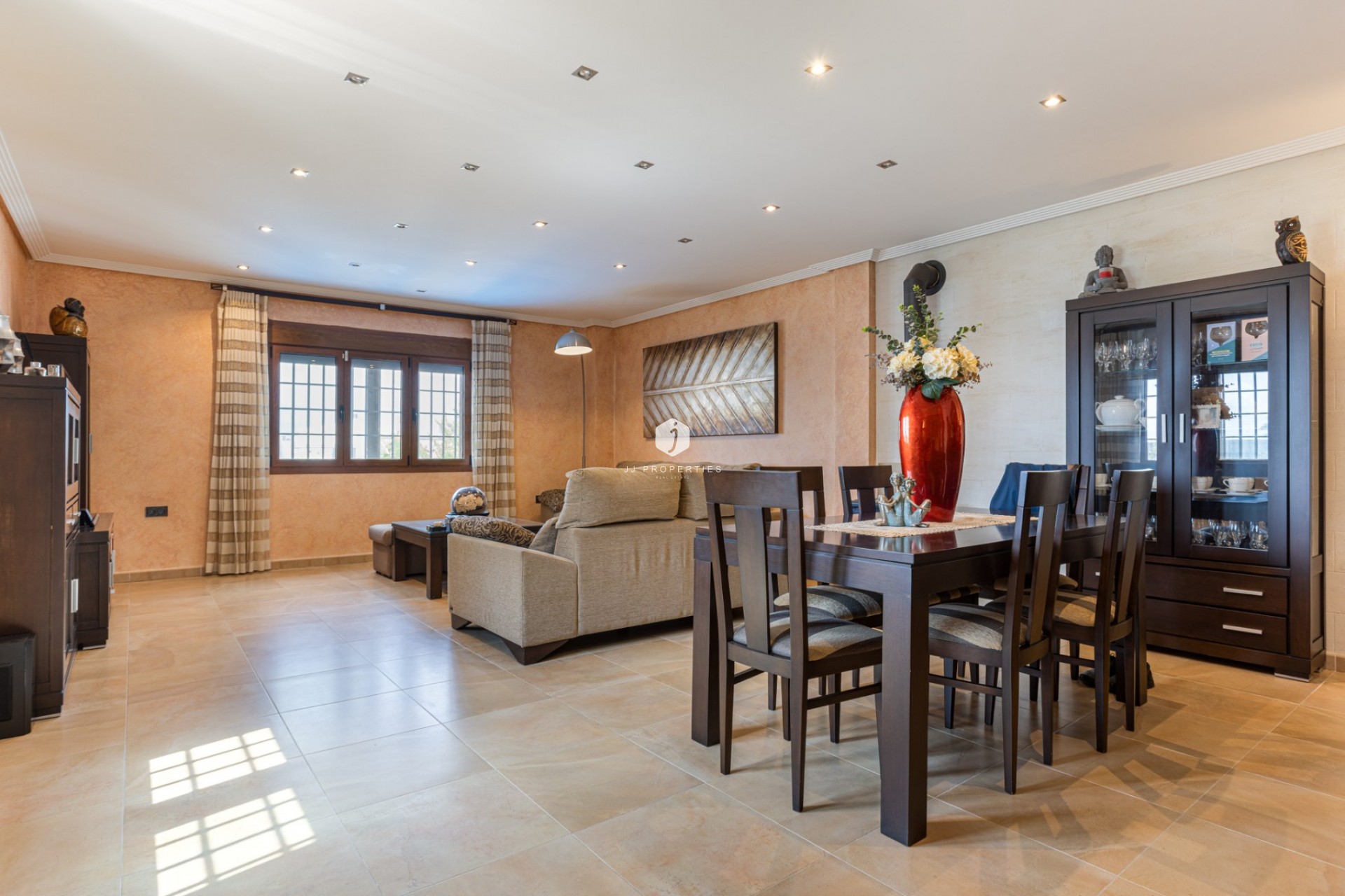 Aus zweiter Hand - Villa -
Los Montesinos - Costa Blanca