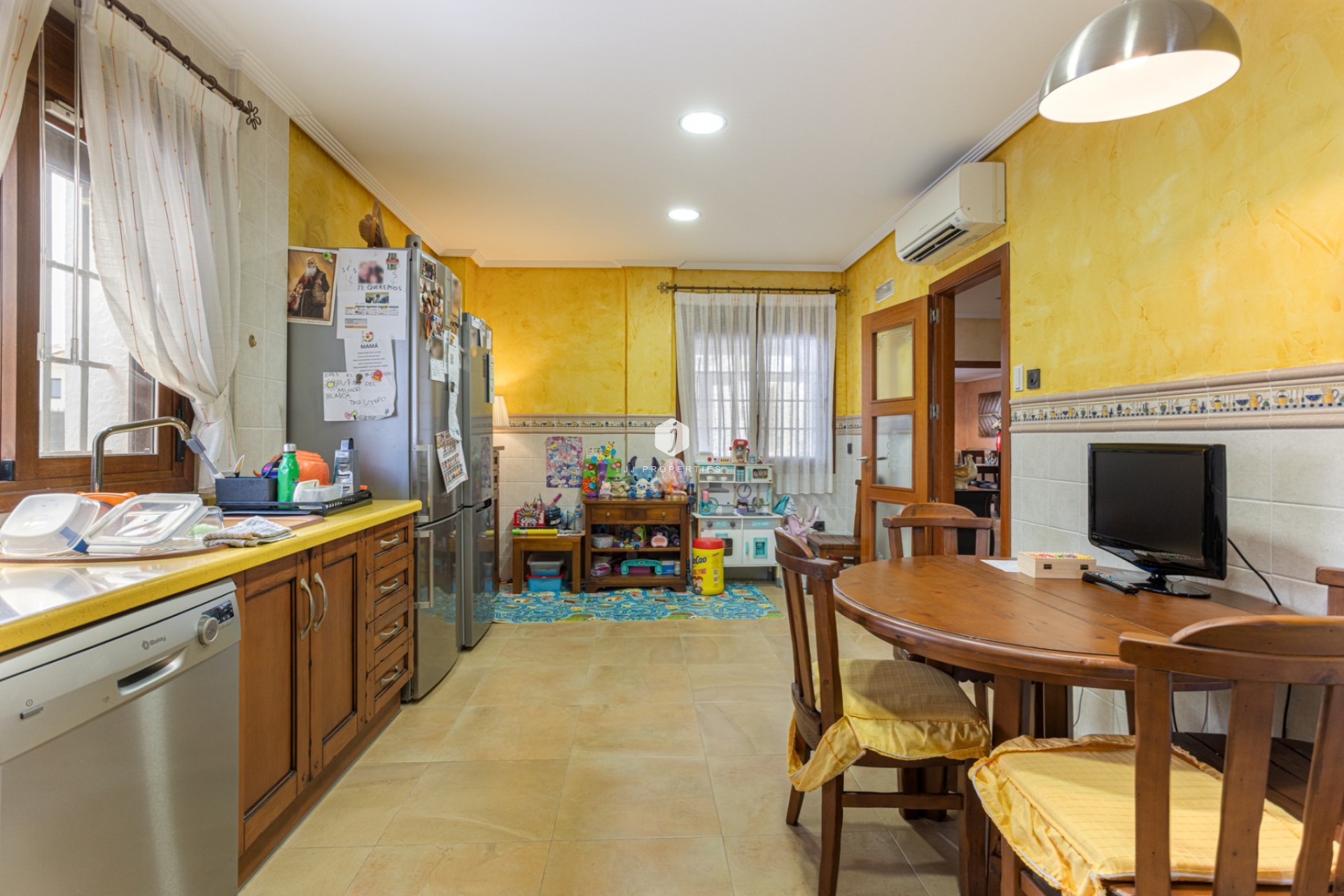 Aus zweiter Hand - Villa -
Los Montesinos - Costa Blanca