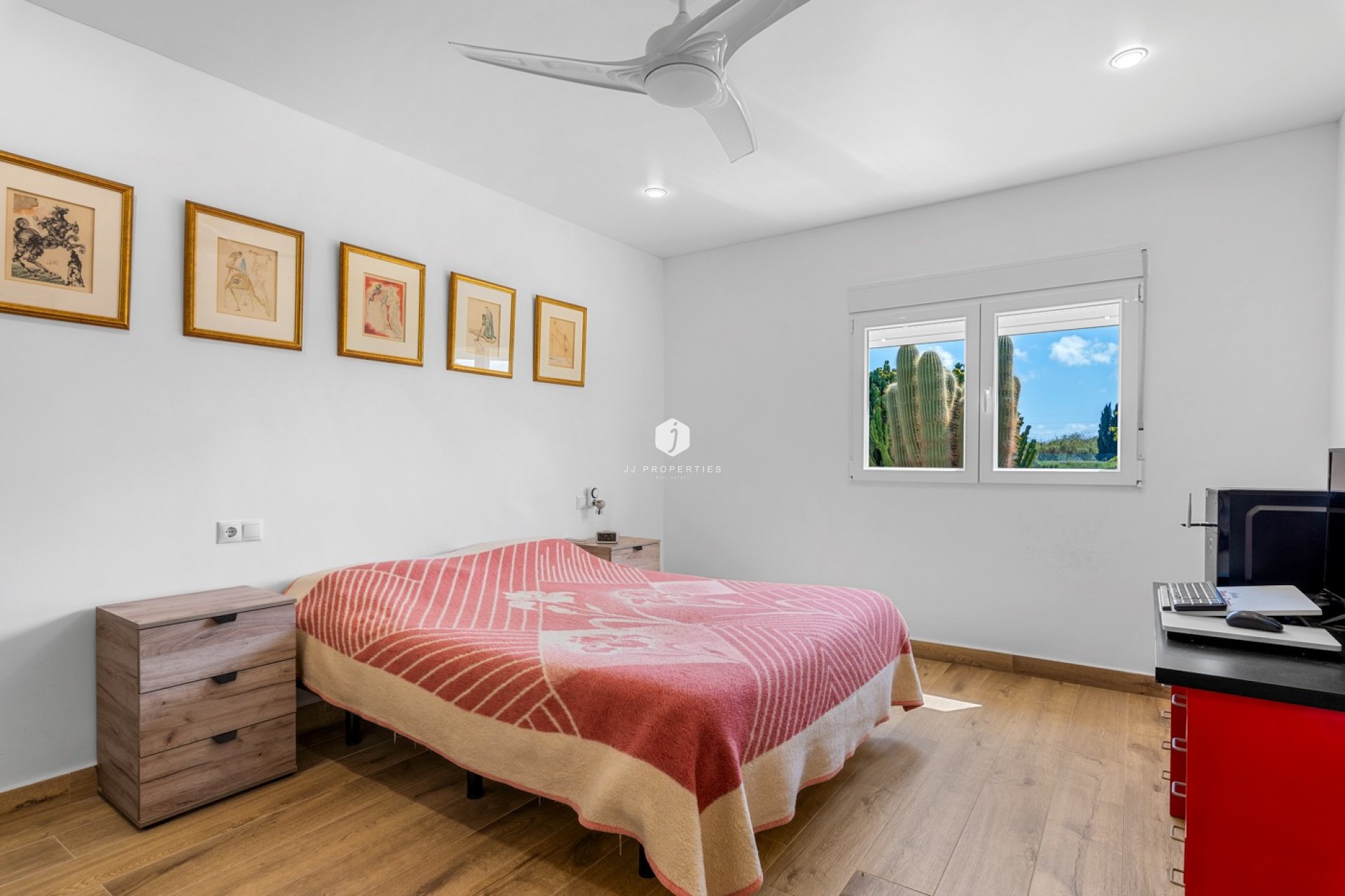 Aus zweiter Hand - Villa -
Los Montesinos - Costa Blanca