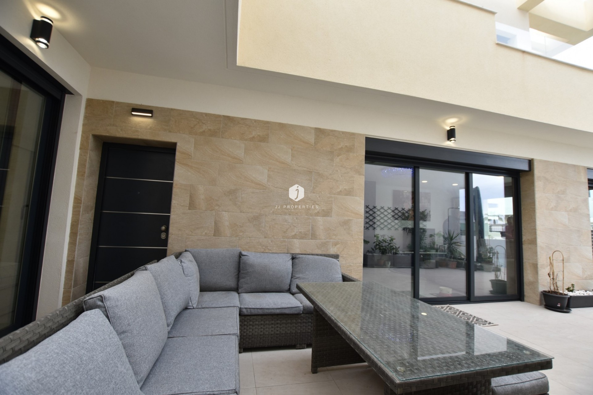 Aus zweiter Hand - Villa -
Los Montesinos - Costa Blanca