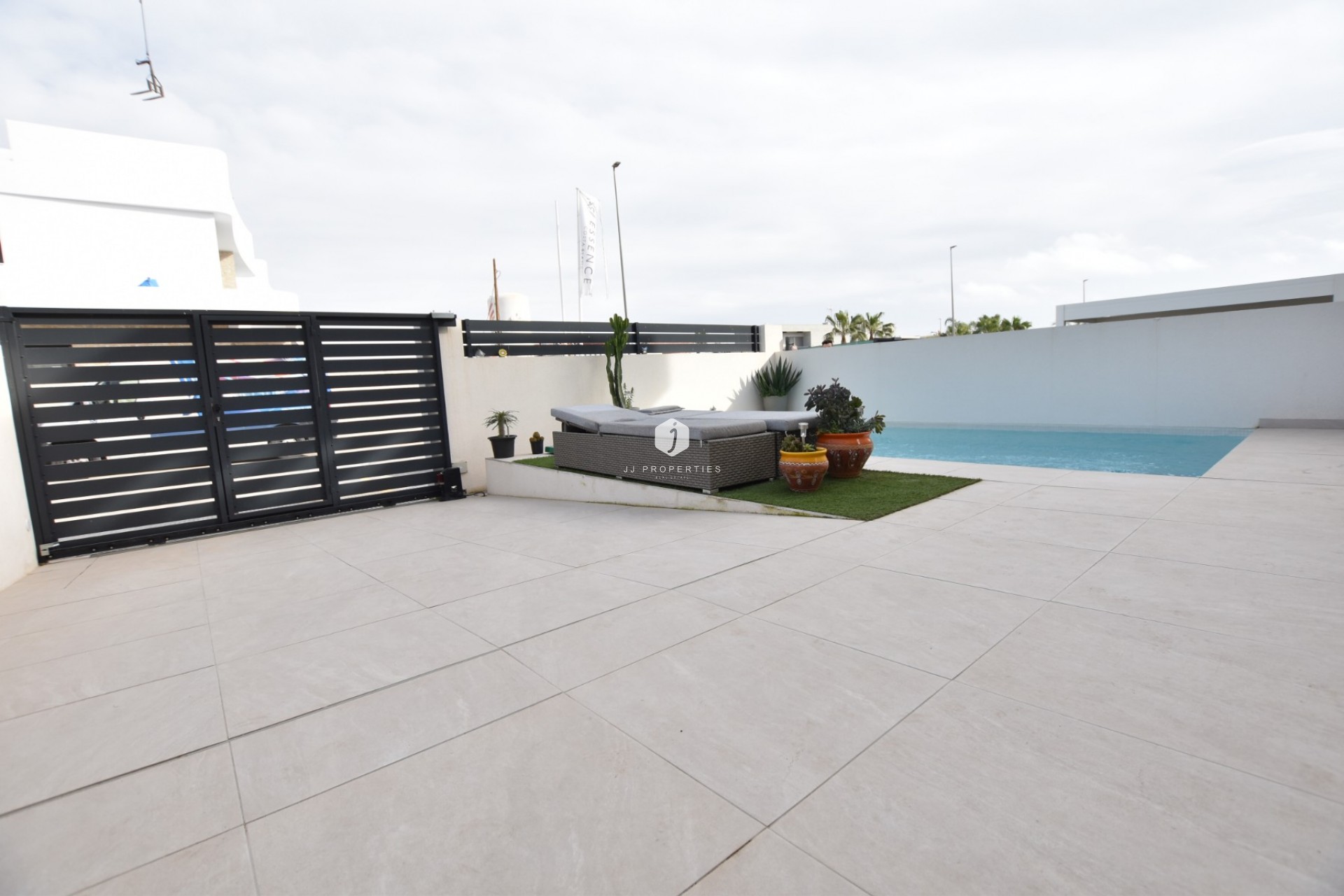 Aus zweiter Hand - Villa -
Los Montesinos - Costa Blanca